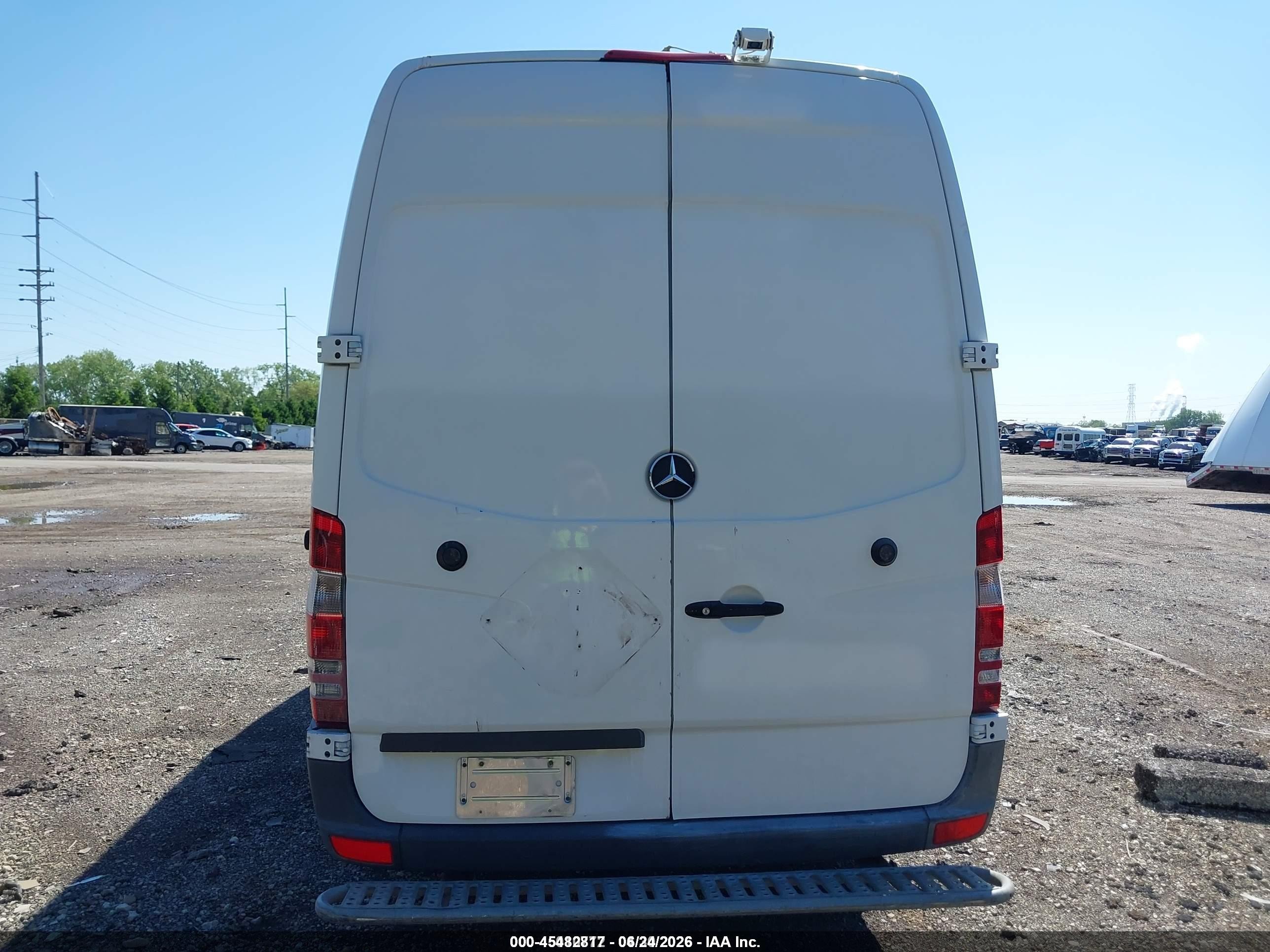 2011 Mercedes-benz Sprinter 2500 High Roof White vin: WD3PE8CB5B5606048