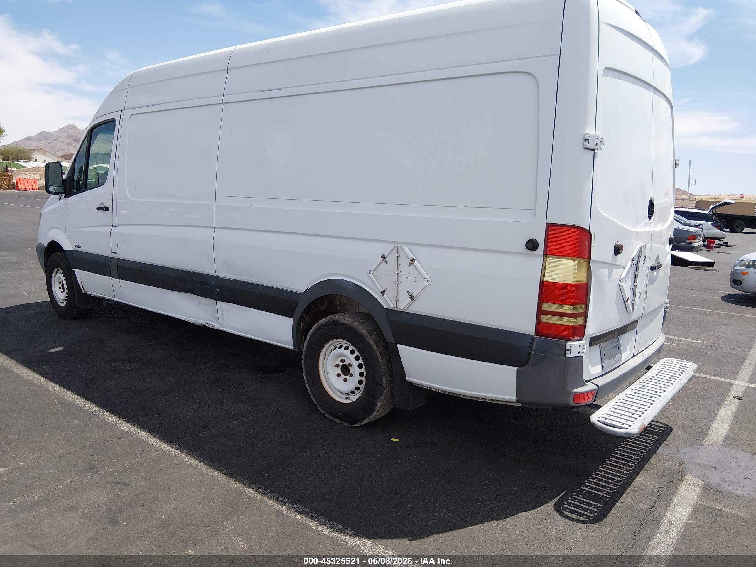 2012 Mercedes-benz Sprinter 2500 High Roof Белый vin: WD3PE8CB6C5716155