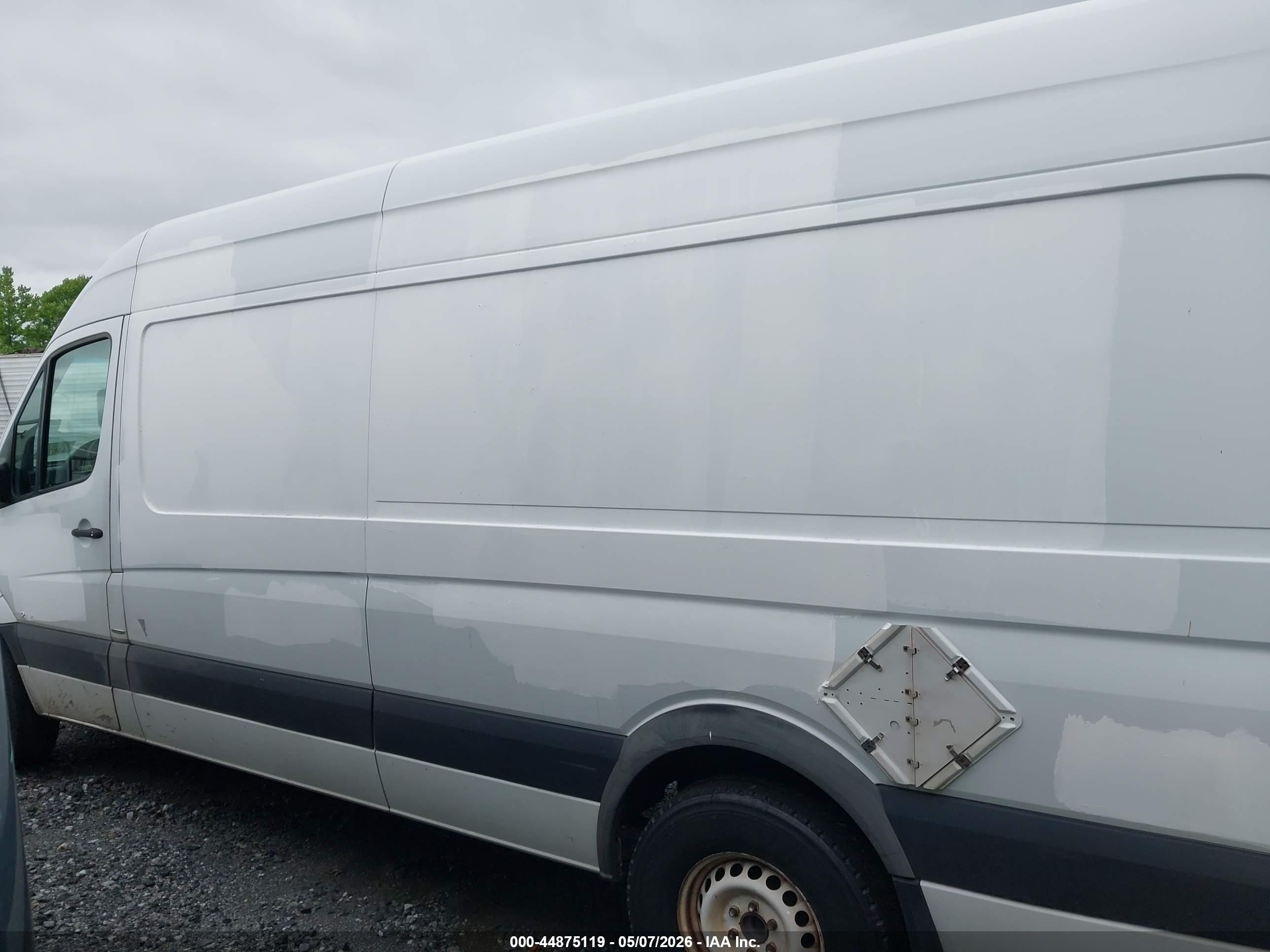 2011 Mercedes-benz Sprinter 2500 High Roof White vin: WD3PE8CB8B5608845