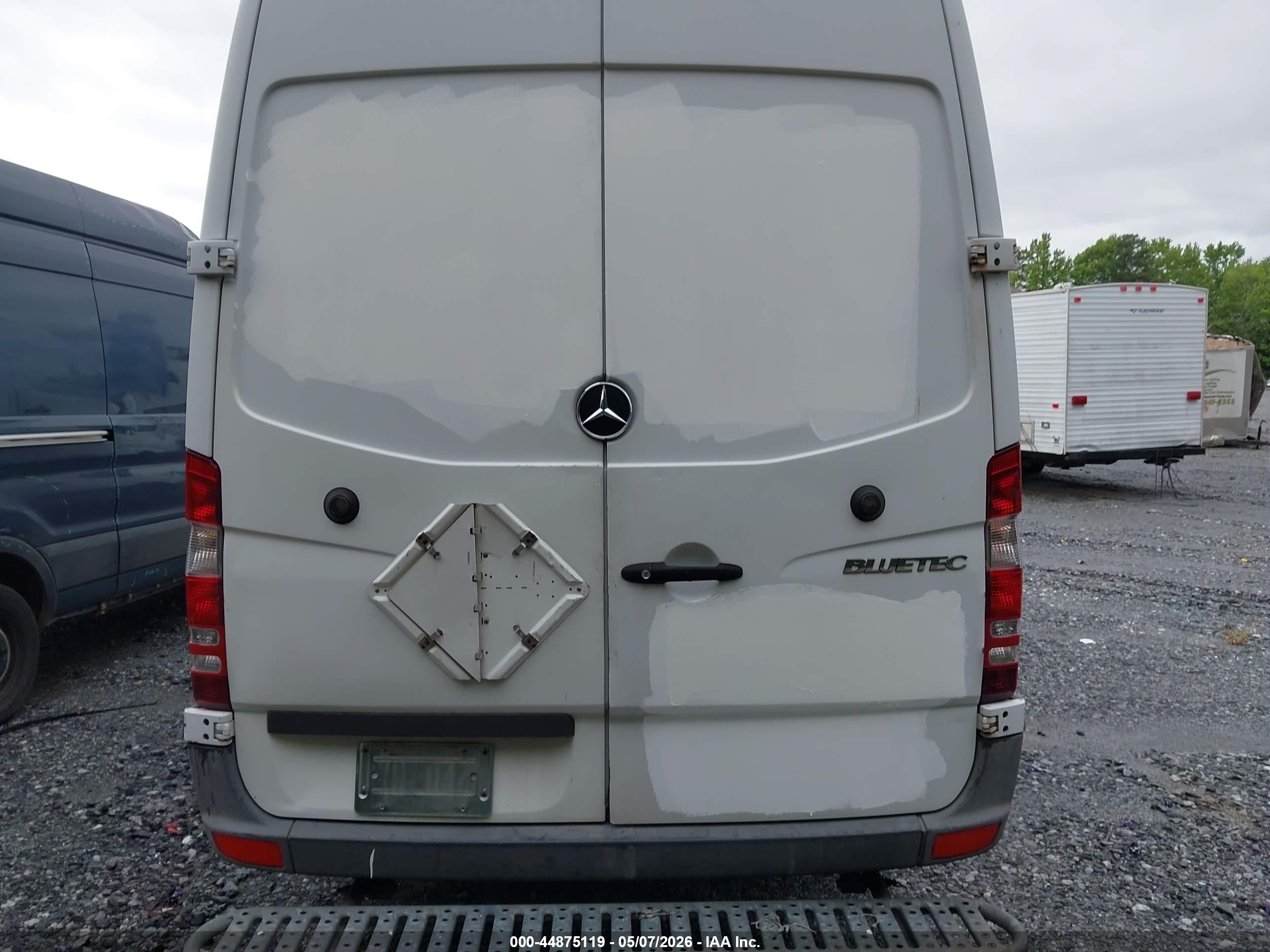 2011 Mercedes-benz Sprinter 2500 High Roof White vin: WD3PE8CB8B5608845