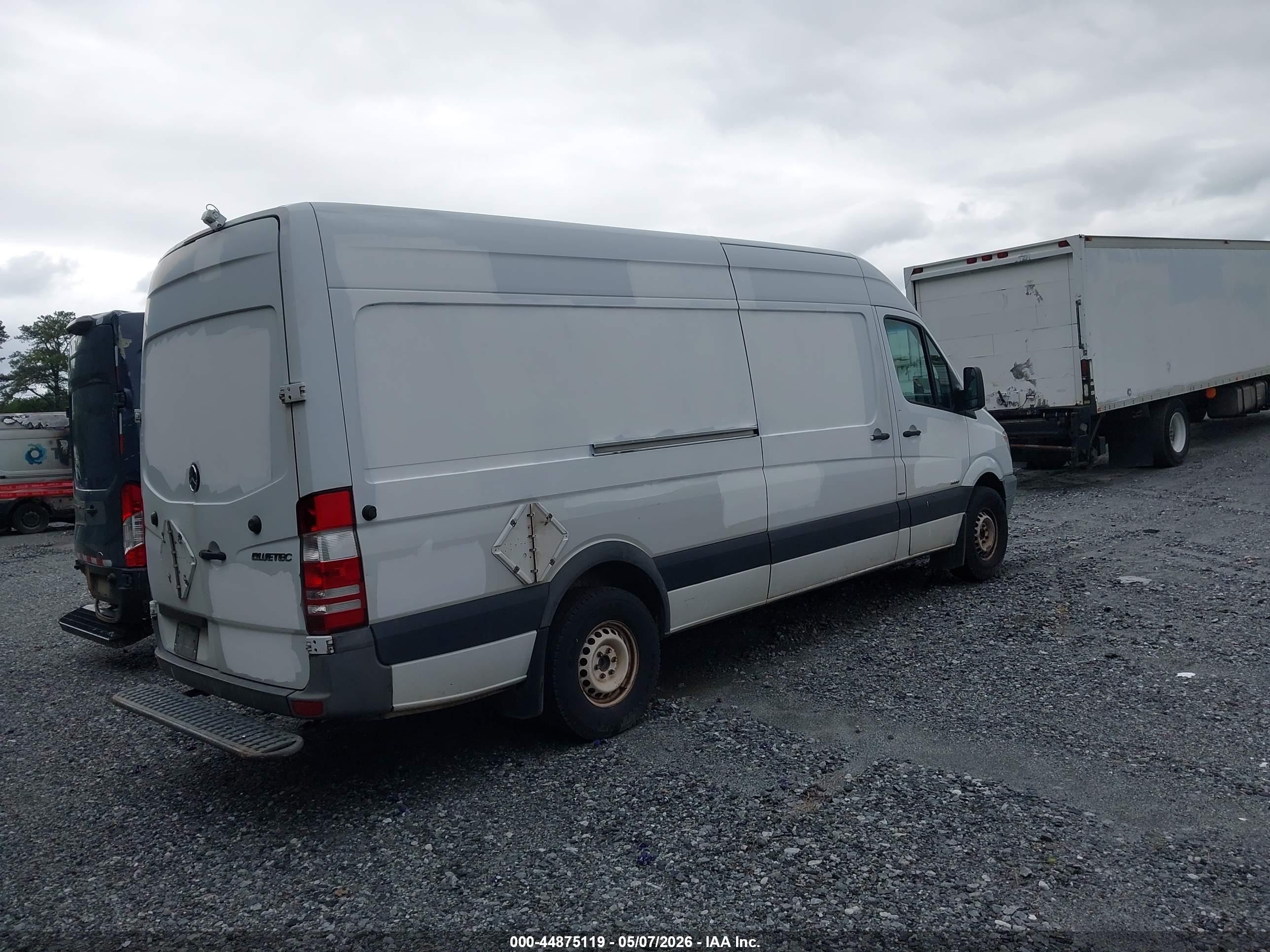 2011 Mercedes-benz Sprinter 2500 High Roof White vin: WD3PE8CB8B5608845