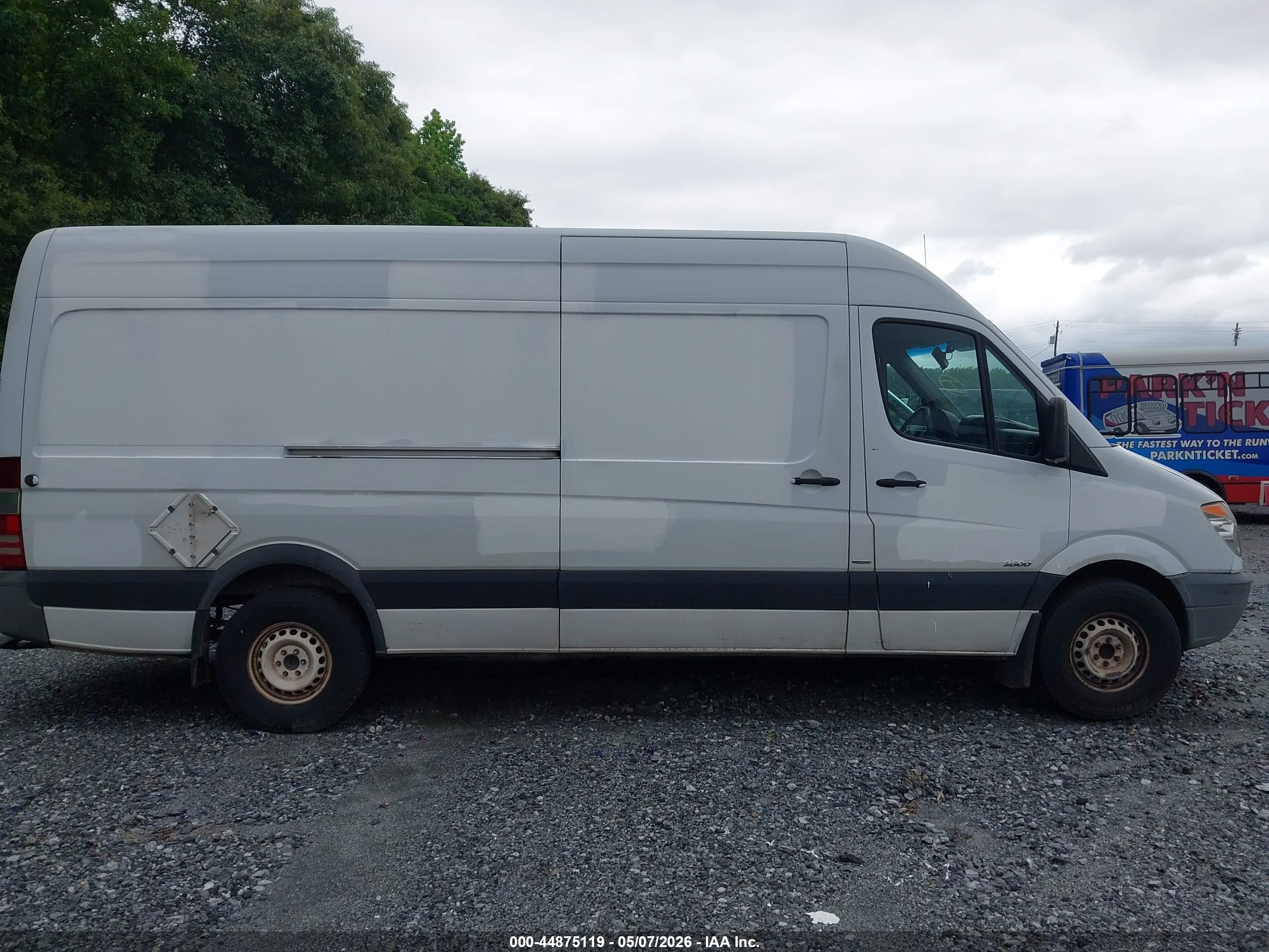 2011 Mercedes-benz Sprinter 2500 High Roof White vin: WD3PE8CB8B5608845