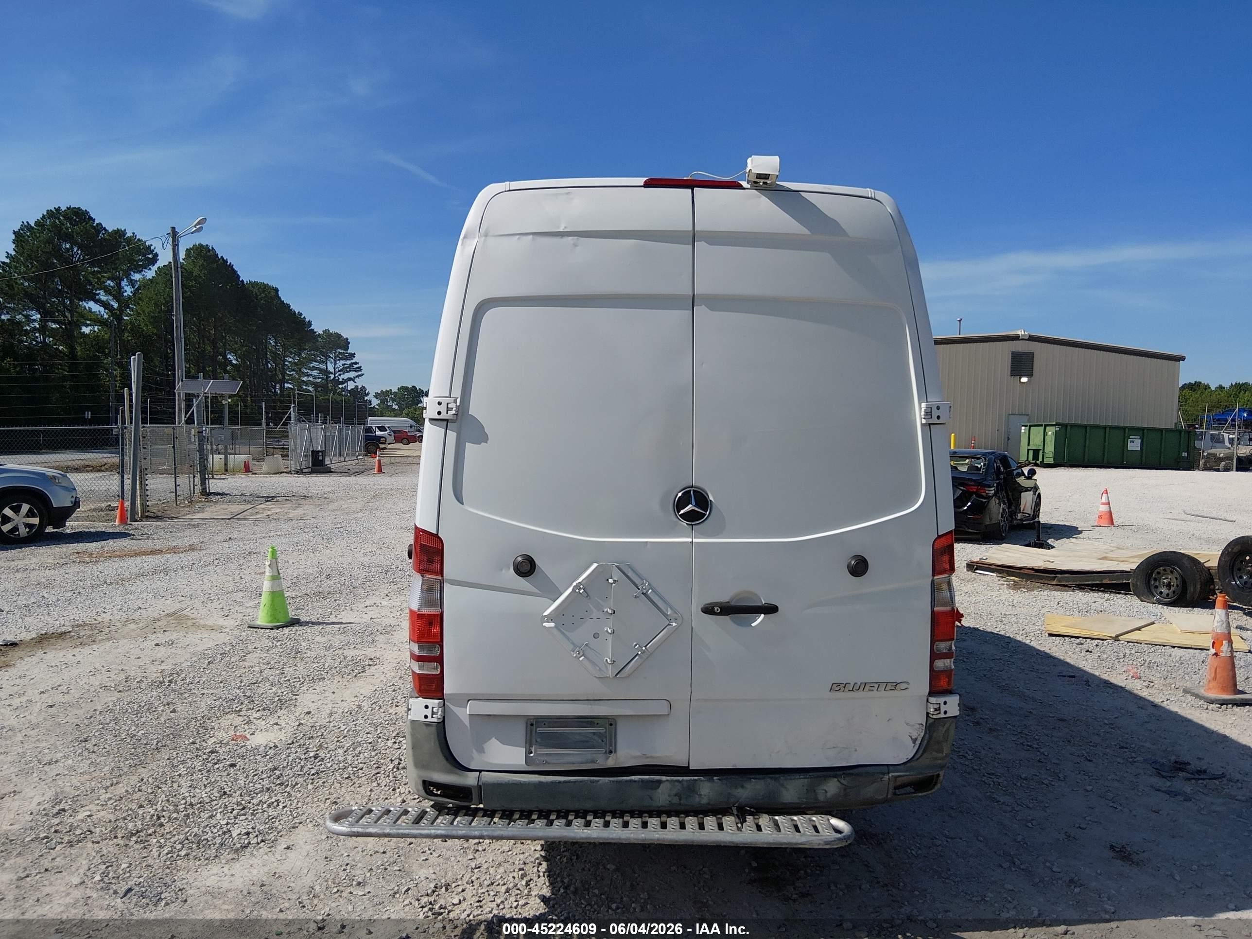 2011 Mercedes-benz Sprinter 2500 High Roof White vin: WD3PE8CB9B5600530