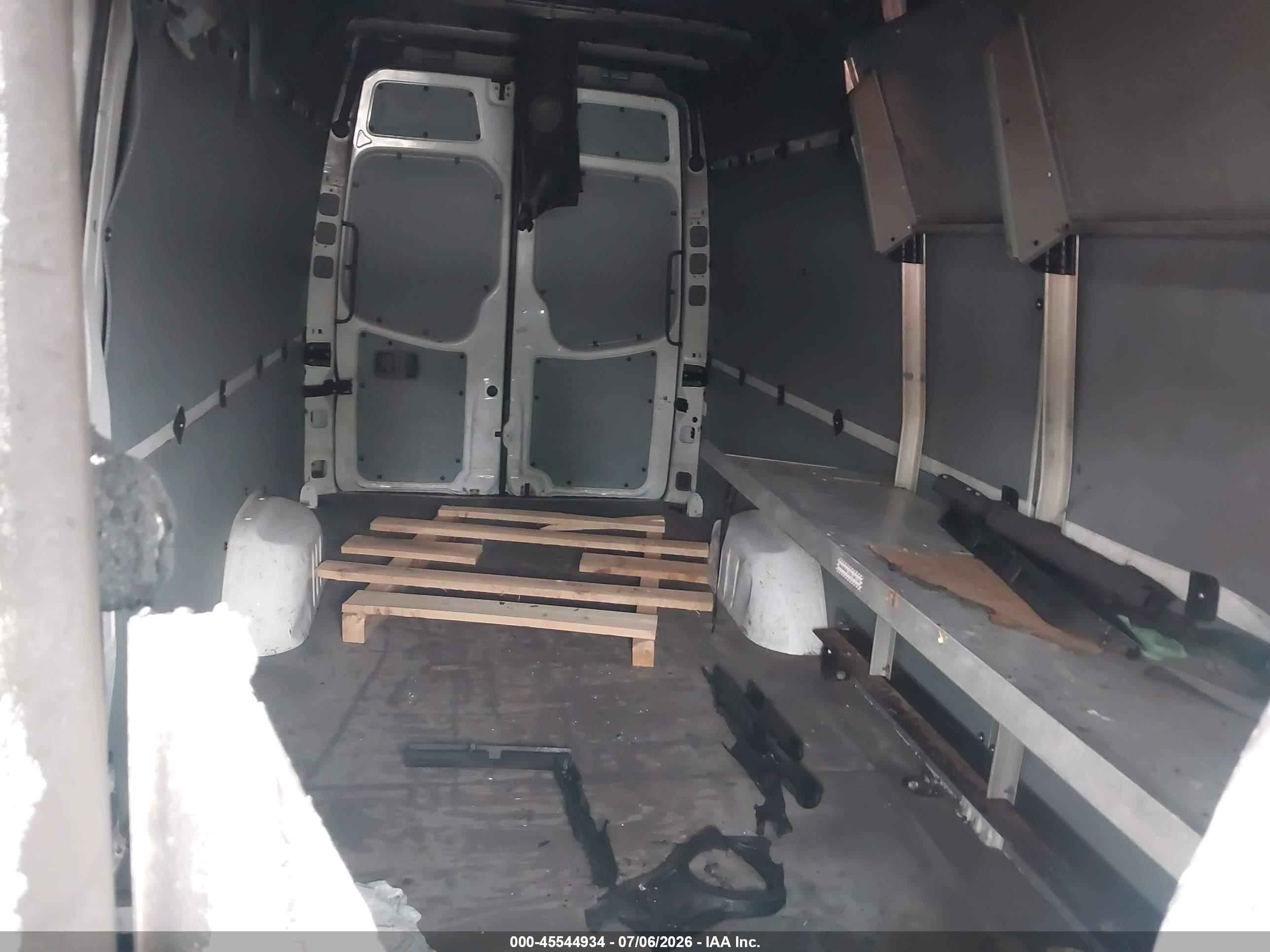 2012 Mercedes-benz Sprinter 2500 High Roof White vin: WD3PE8CB9C5702430