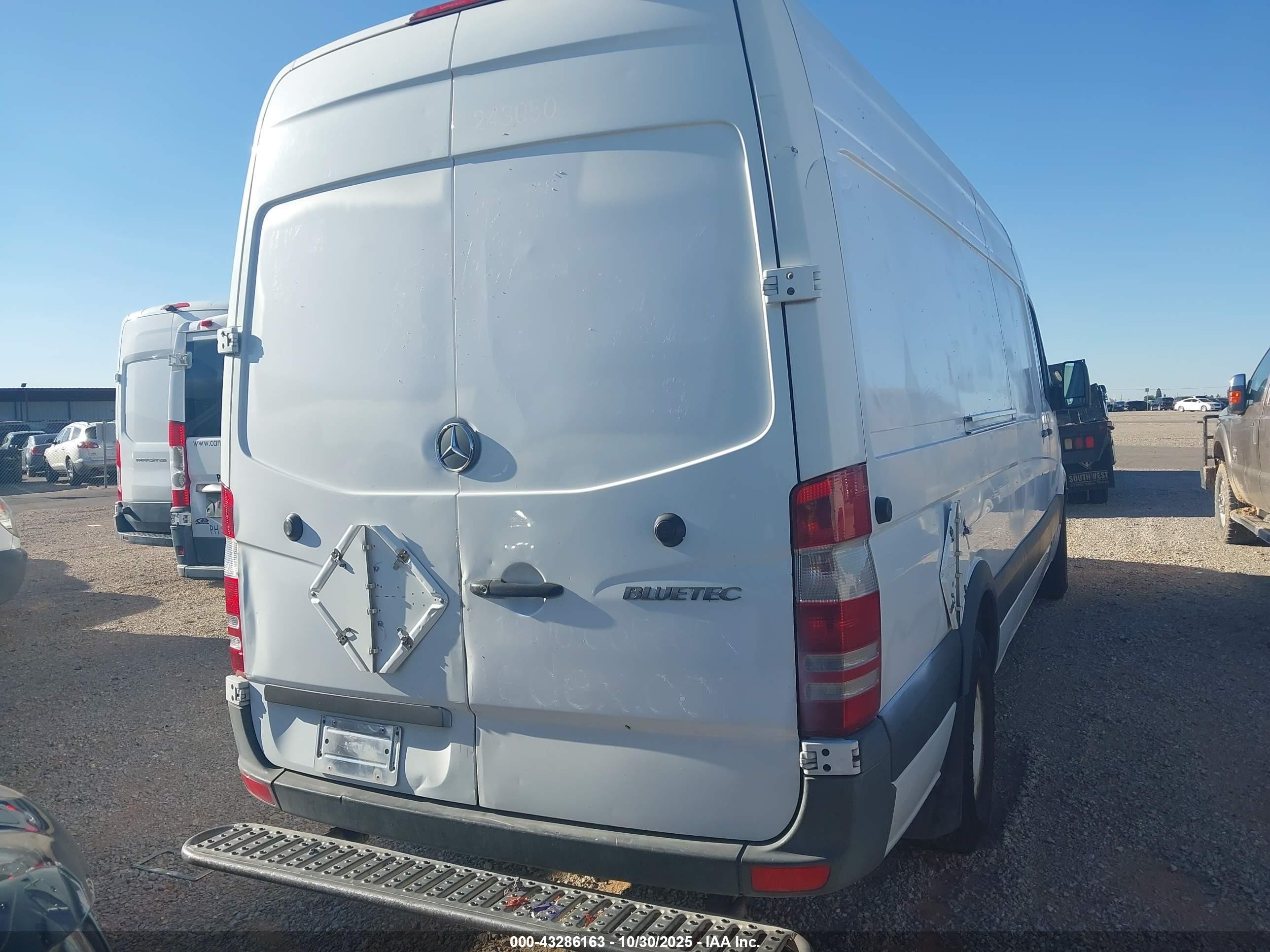 2011 Mercedes-benz Sprinter 2500 High Roof White vin: WD3PE8CBXB5567229