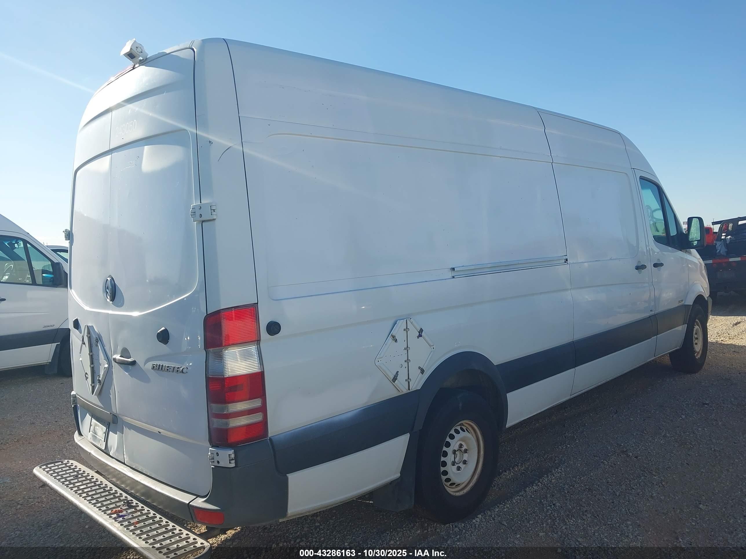 2011 Mercedes-benz Sprinter 2500 High Roof White vin: WD3PE8CBXB5567229