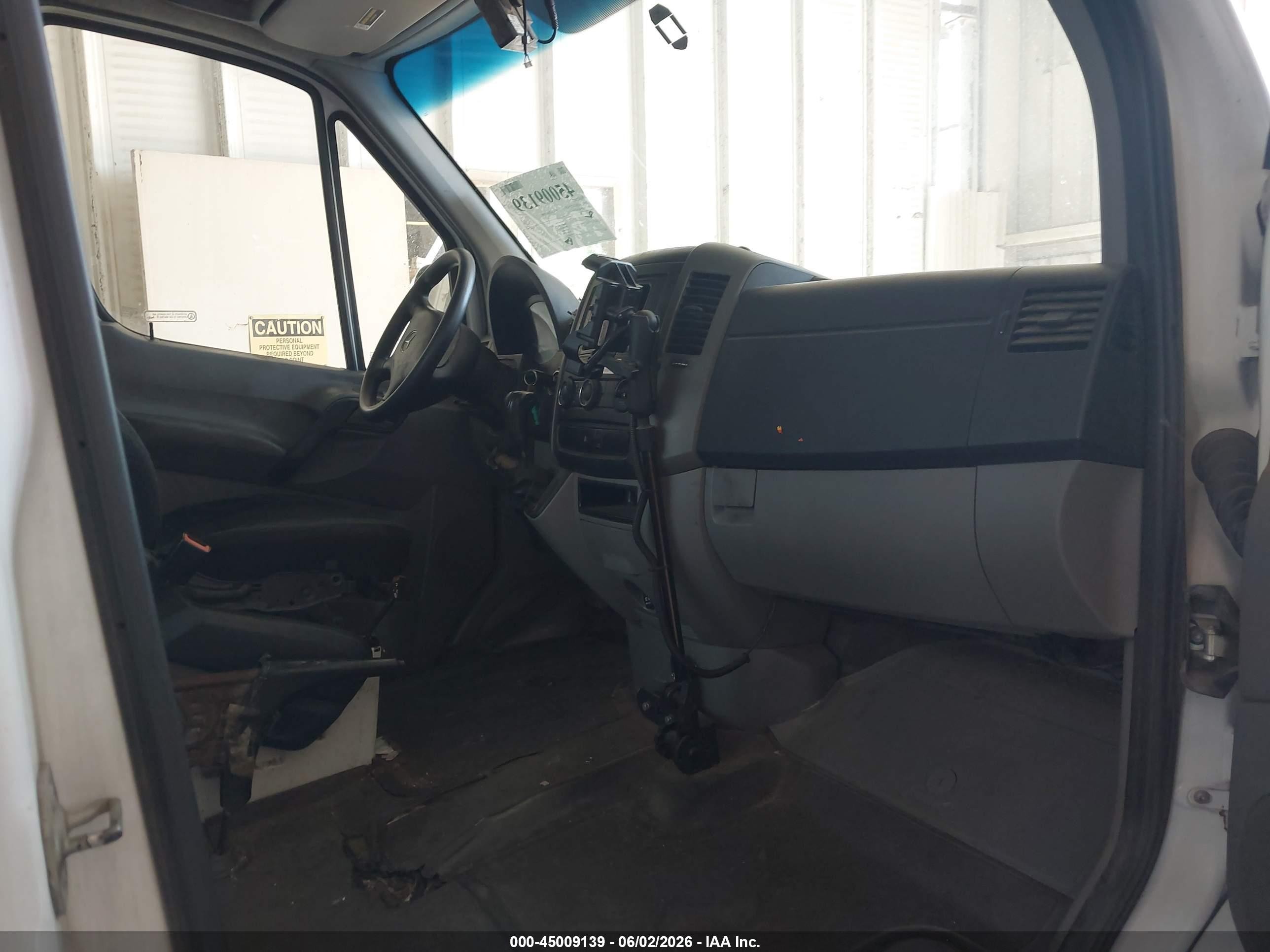 2012 Mercedes-benz Sprinter 2500 High Roof White vin: WD3PE8CBXC5696489