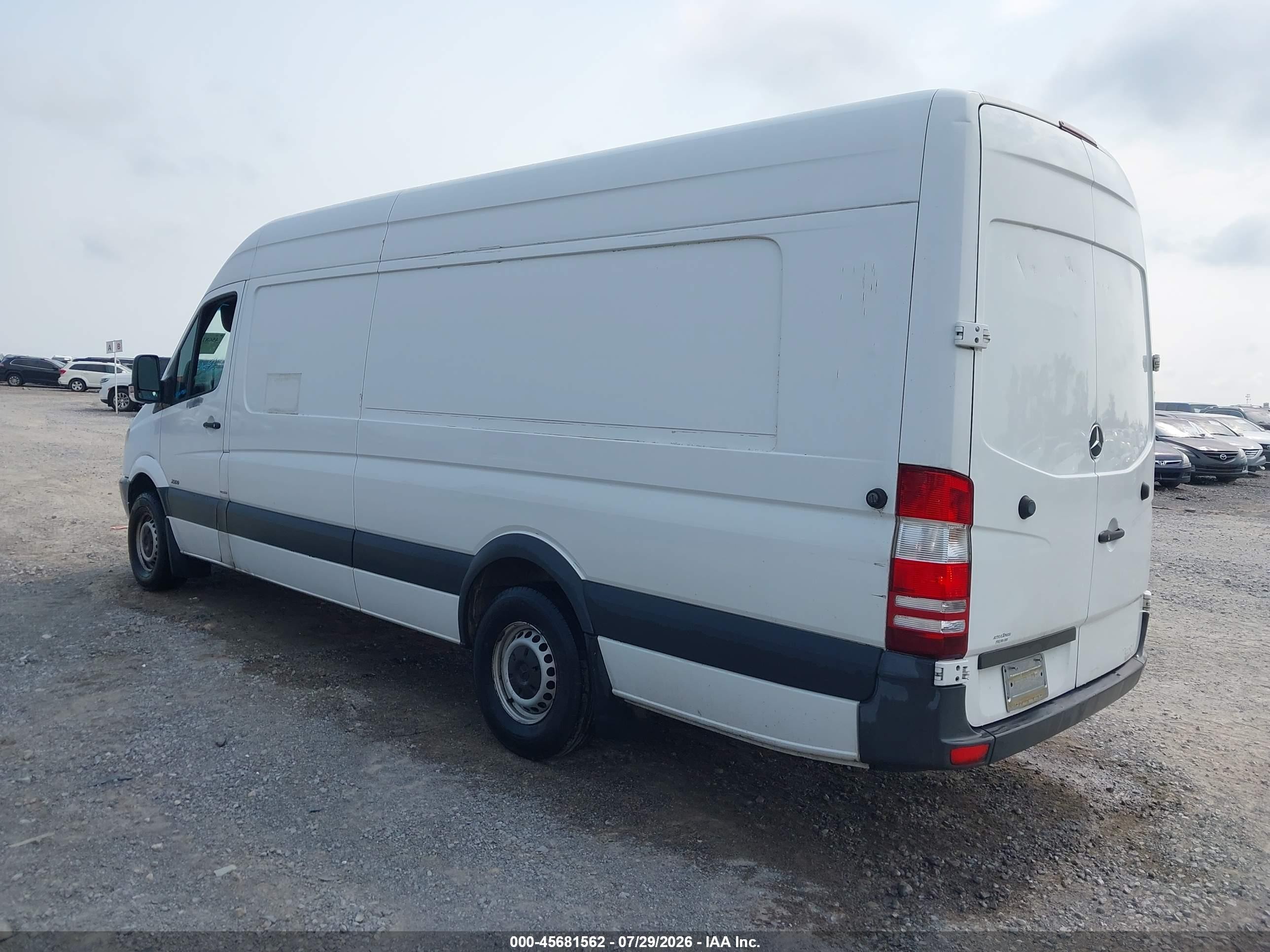 2013 Mercedes-benz Sprinter 2500 High Roof White vin: WD3PE8CC0D5767130