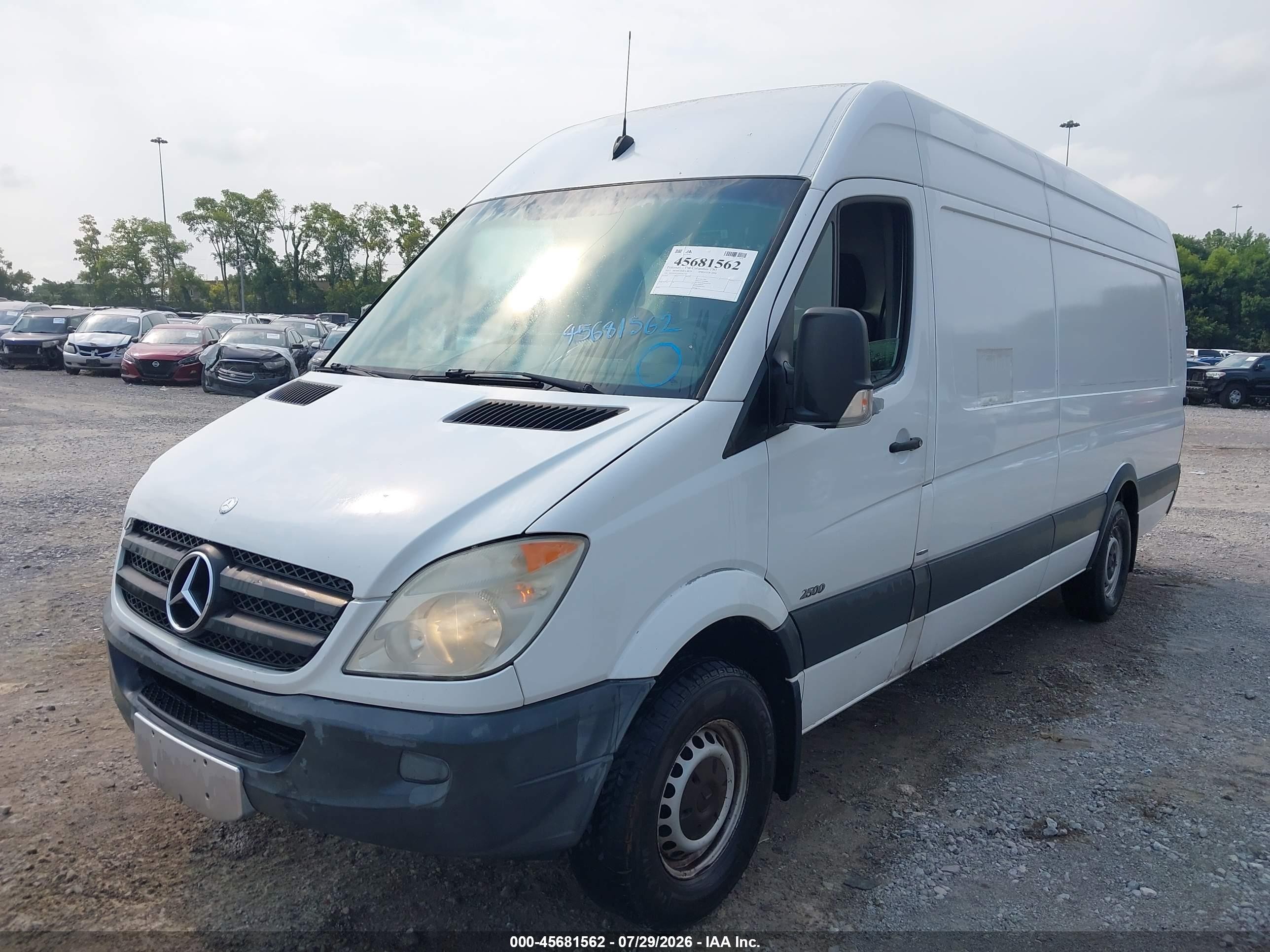 2013 Mercedes-benz Sprinter 2500 High Roof White vin: WD3PE8CC0D5767130