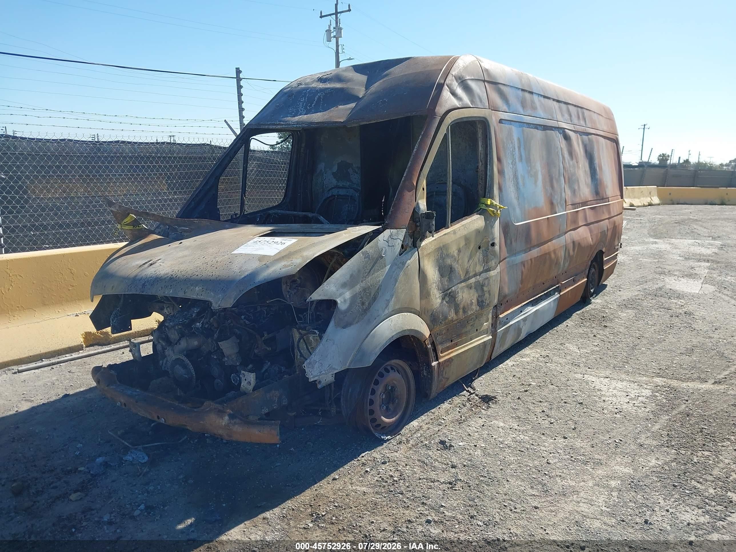 2010 Mercedes-benz Sprinter Van 2500 High Roof White vin: WD3PE8CC1A5424290