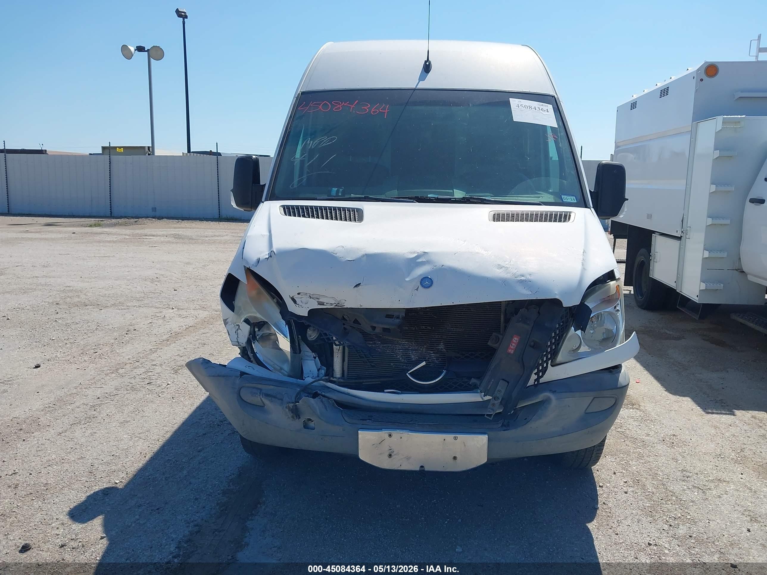 2011 Mercedes-benz Sprinter 2500 High Roof Белый vin: WD3PE8CC1B5587068