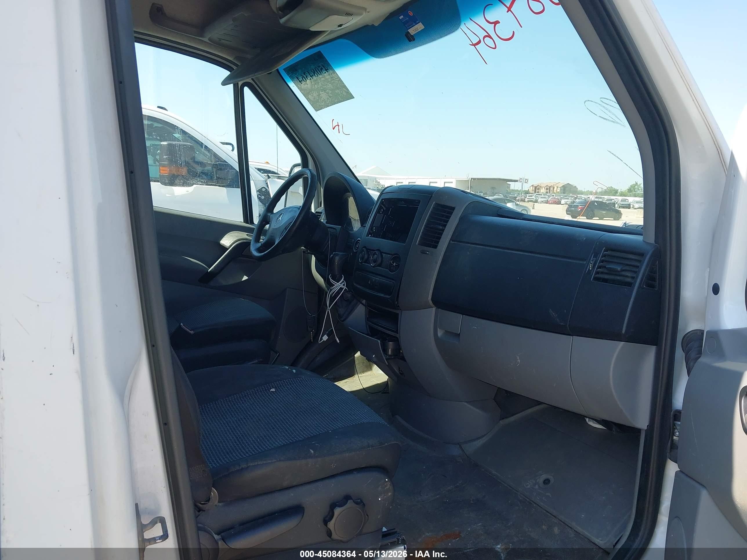 2011 Mercedes-benz Sprinter 2500 High Roof Белый vin: WD3PE8CC1B5587068