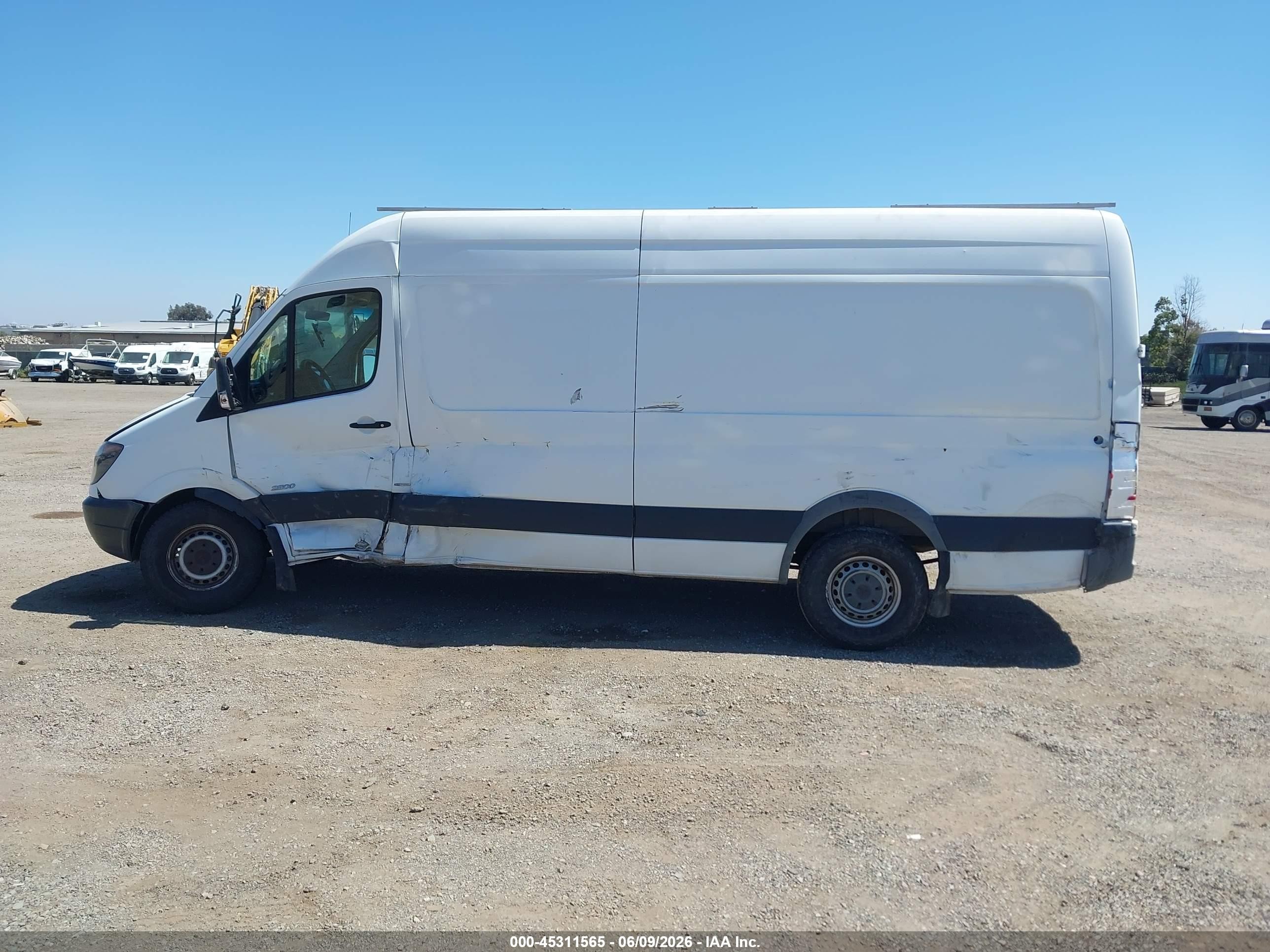 2012 Mercedes-benz Sprinter 2500 High Roof White vin: WD3PE8CC2C5679419