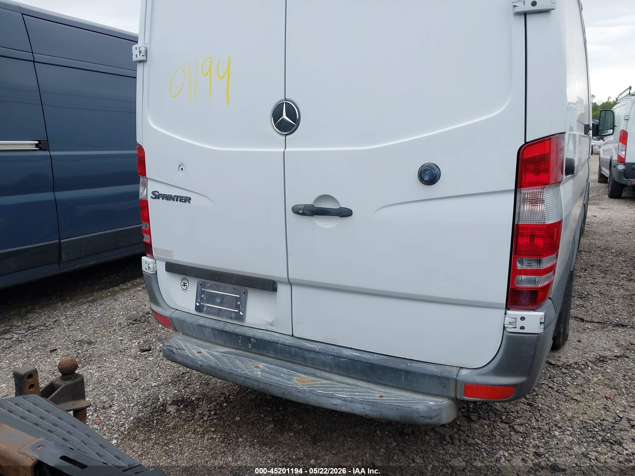 2012 Mercedes-benz Sprinter 2500 High Roof Белый vin: WD3PE8CC6C5617215