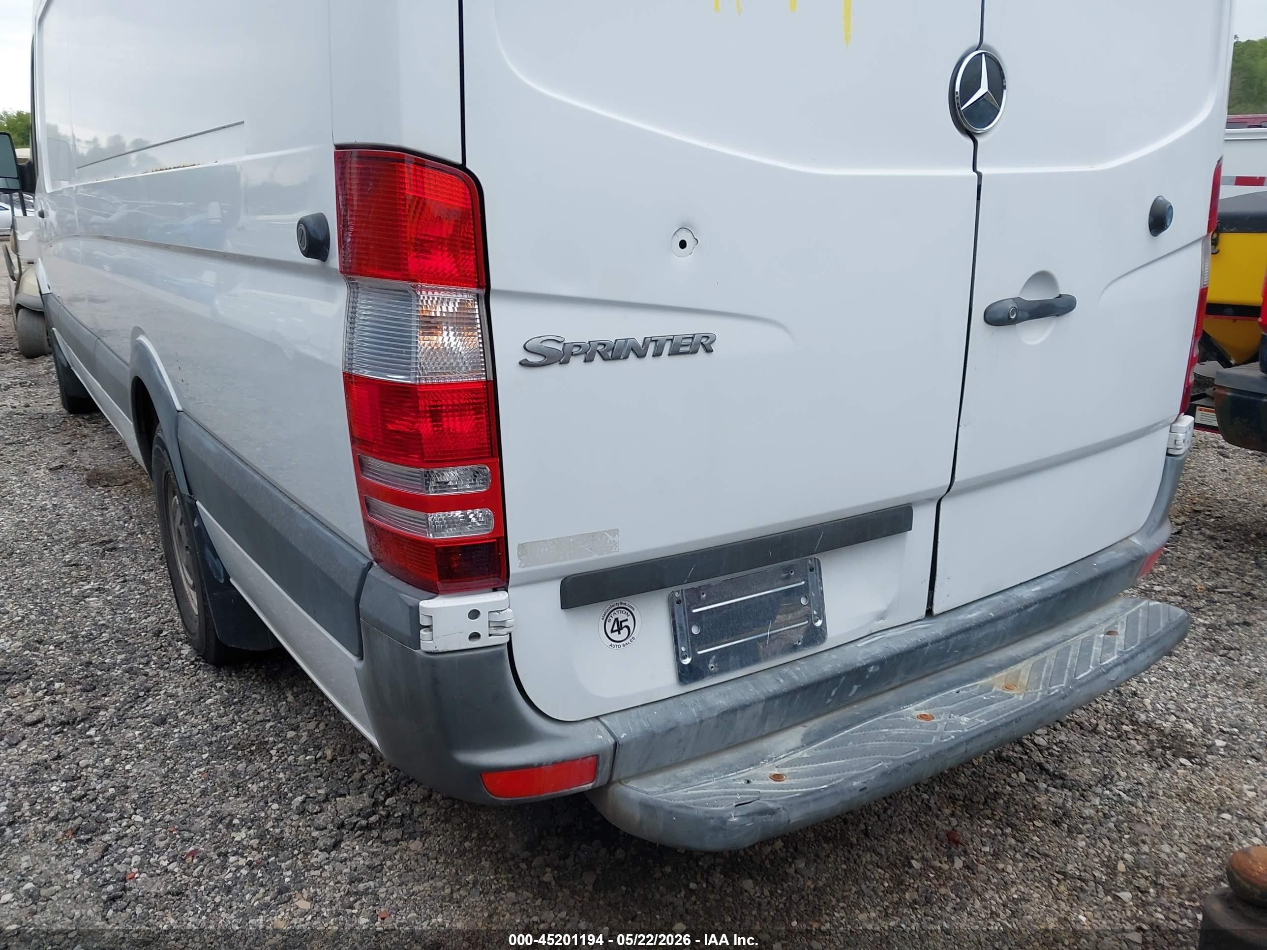 2012 Mercedes-benz Sprinter 2500 High Roof Белый vin: WD3PE8CC6C5617215