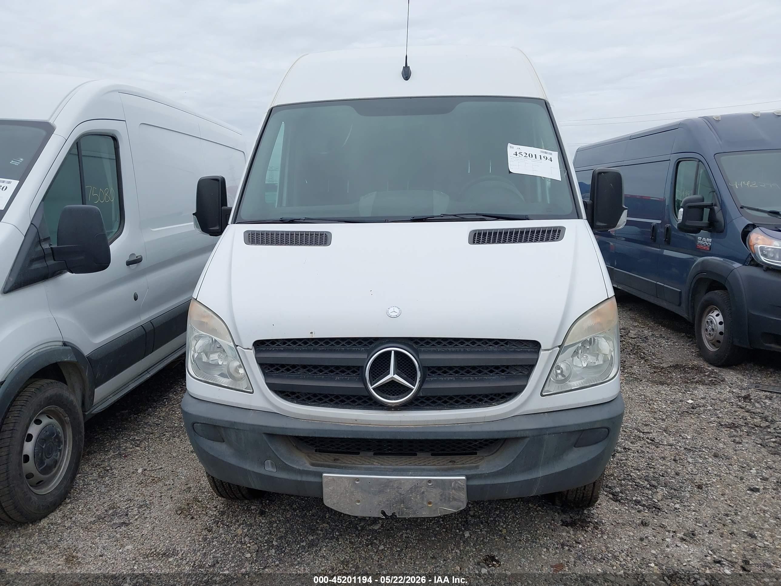 2012 Mercedes-benz Sprinter 2500 High Roof Белый vin: WD3PE8CC6C5617215
