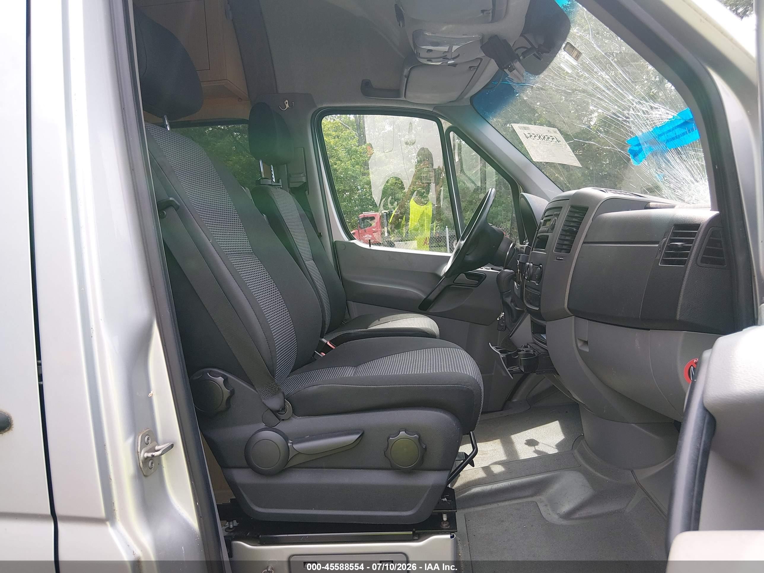 2012 Mercedes-benz Sprinter 2500 High Roof Silver vin: WD3PE8CC7C5624870