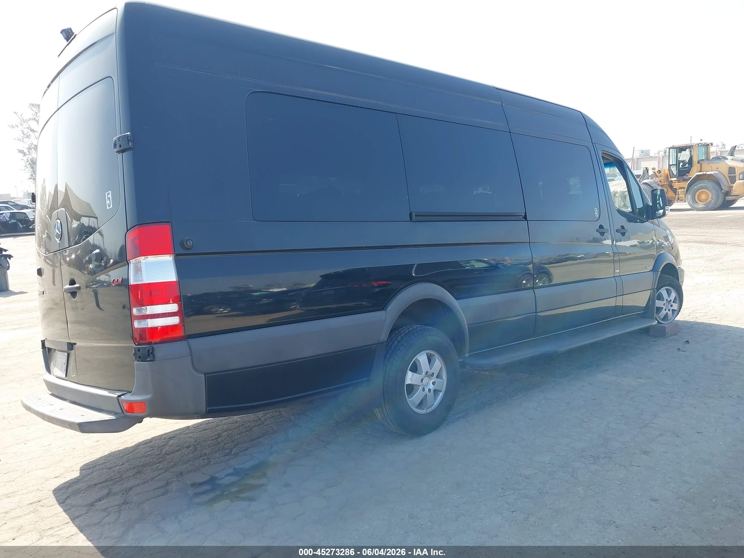 2010 Mercedes-benz Sprinter Van 2500 High Roof Black vin: WD3PE8CC8A5476029
