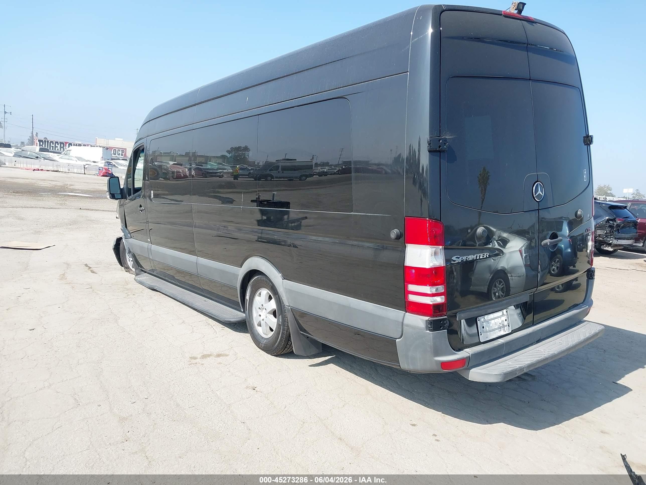 2010 Mercedes-benz Sprinter Van 2500 High Roof Black vin: WD3PE8CC8A5476029