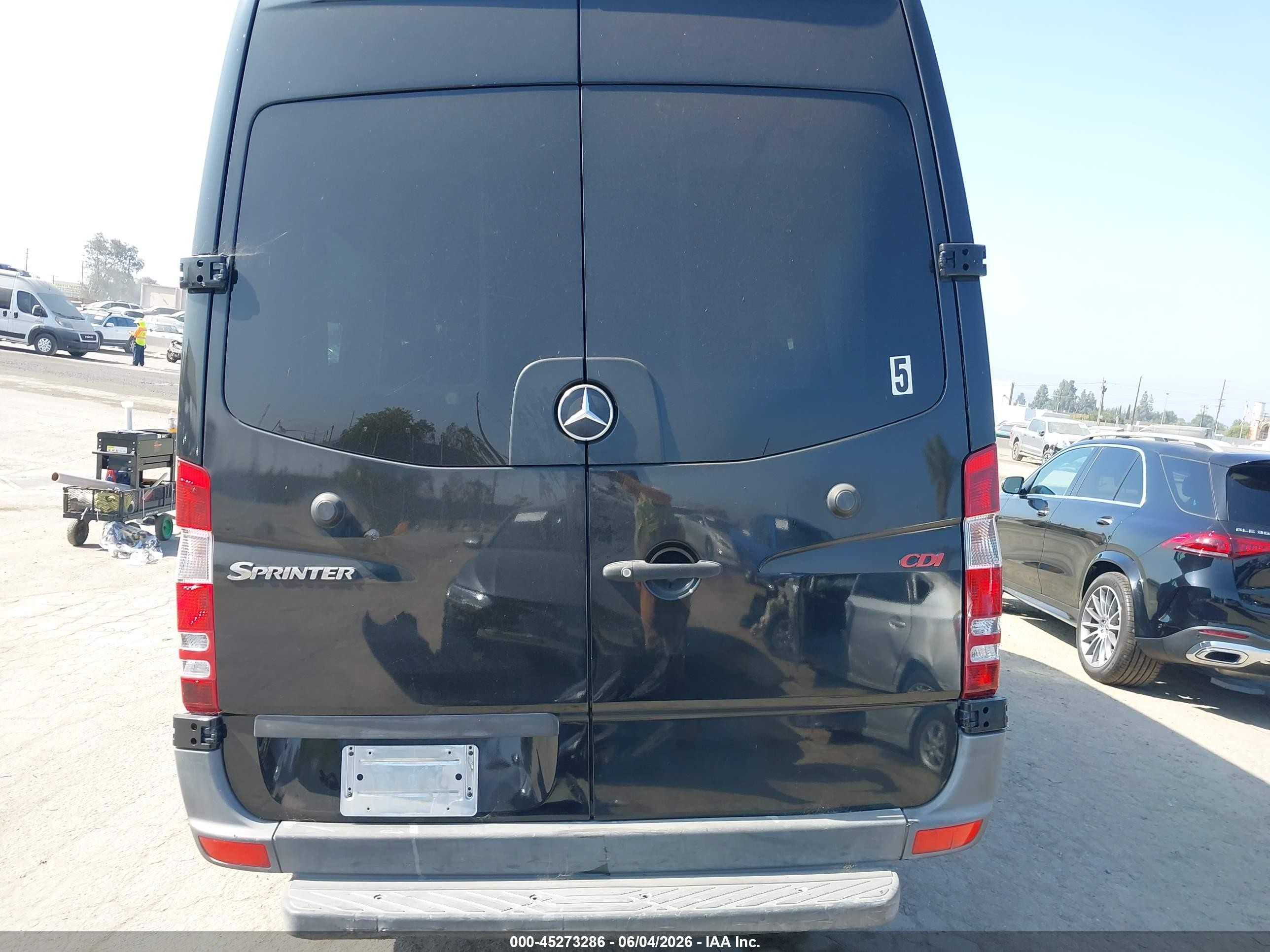2010 Mercedes-benz Sprinter Van 2500 High Roof Black vin: WD3PE8CC8A5476029