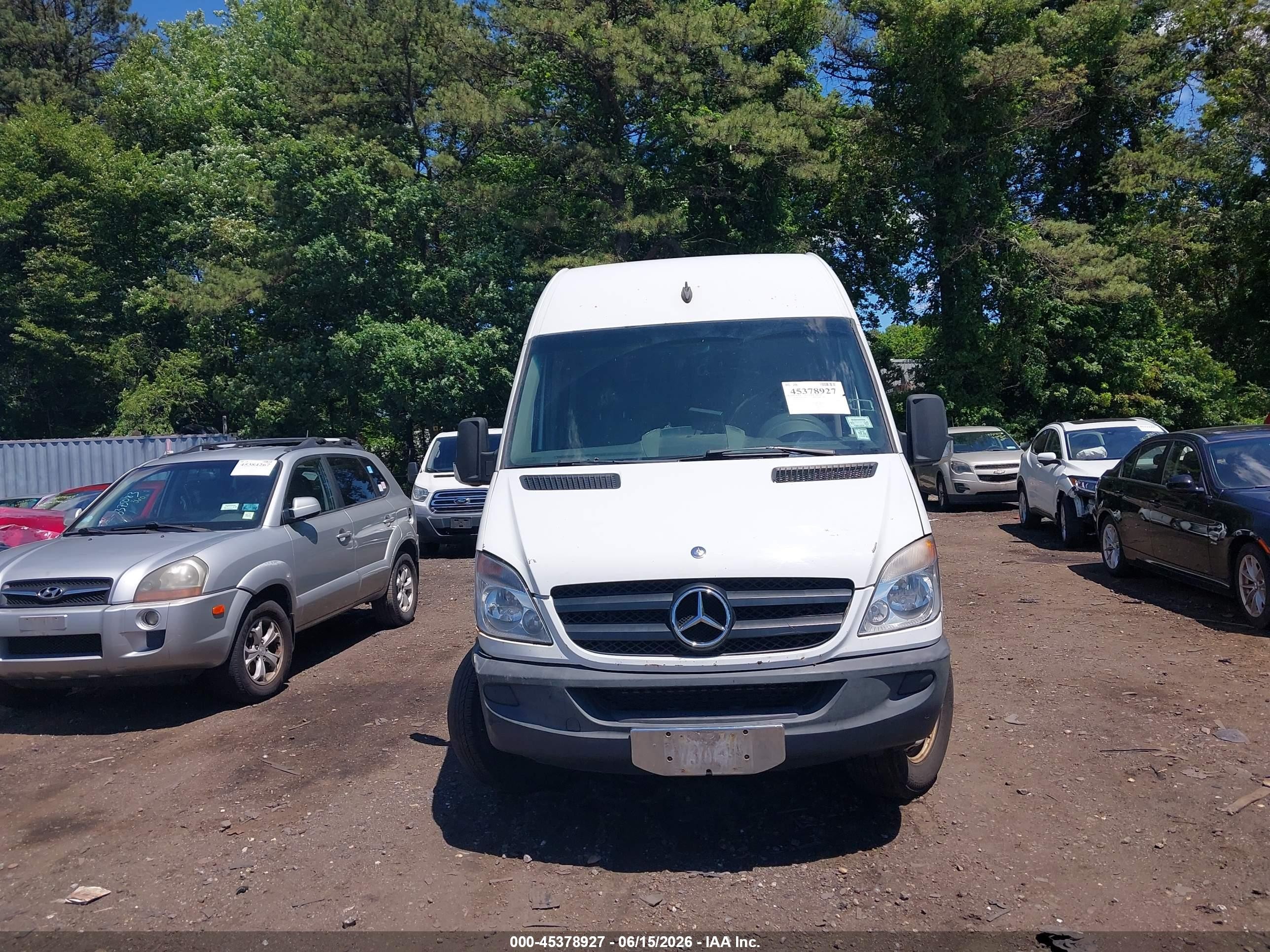 2012 Mercedes-benz Sprinter 2500 High Roof White vin: WD3PE8CC8C5648269