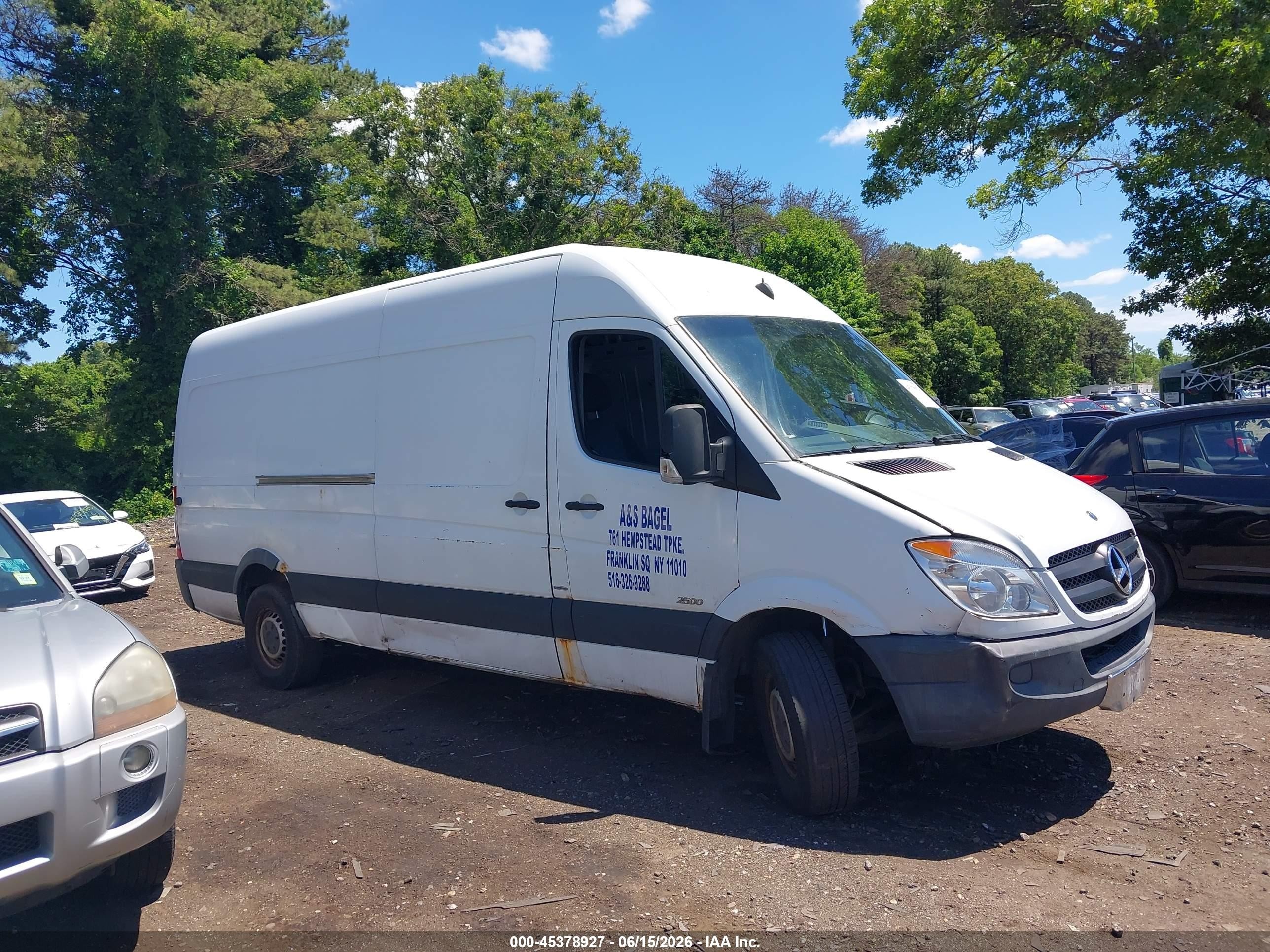 2012 Mercedes-benz Sprinter 2500 High Roof White vin: WD3PE8CC8C5648269