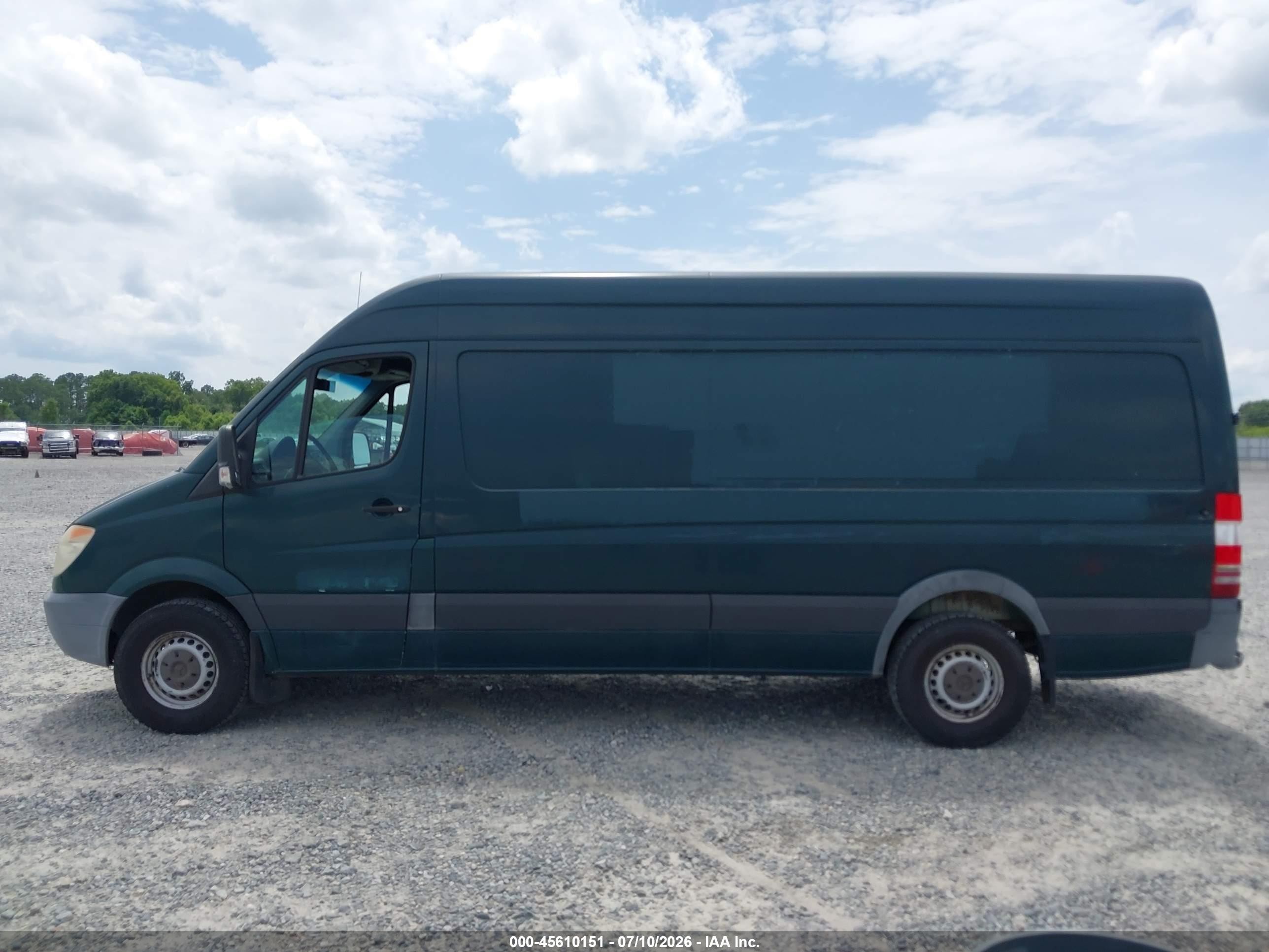 2012 Mercedes-benz Sprinter 2500 High Roof Green vin: WD3PE8CC9C5630864