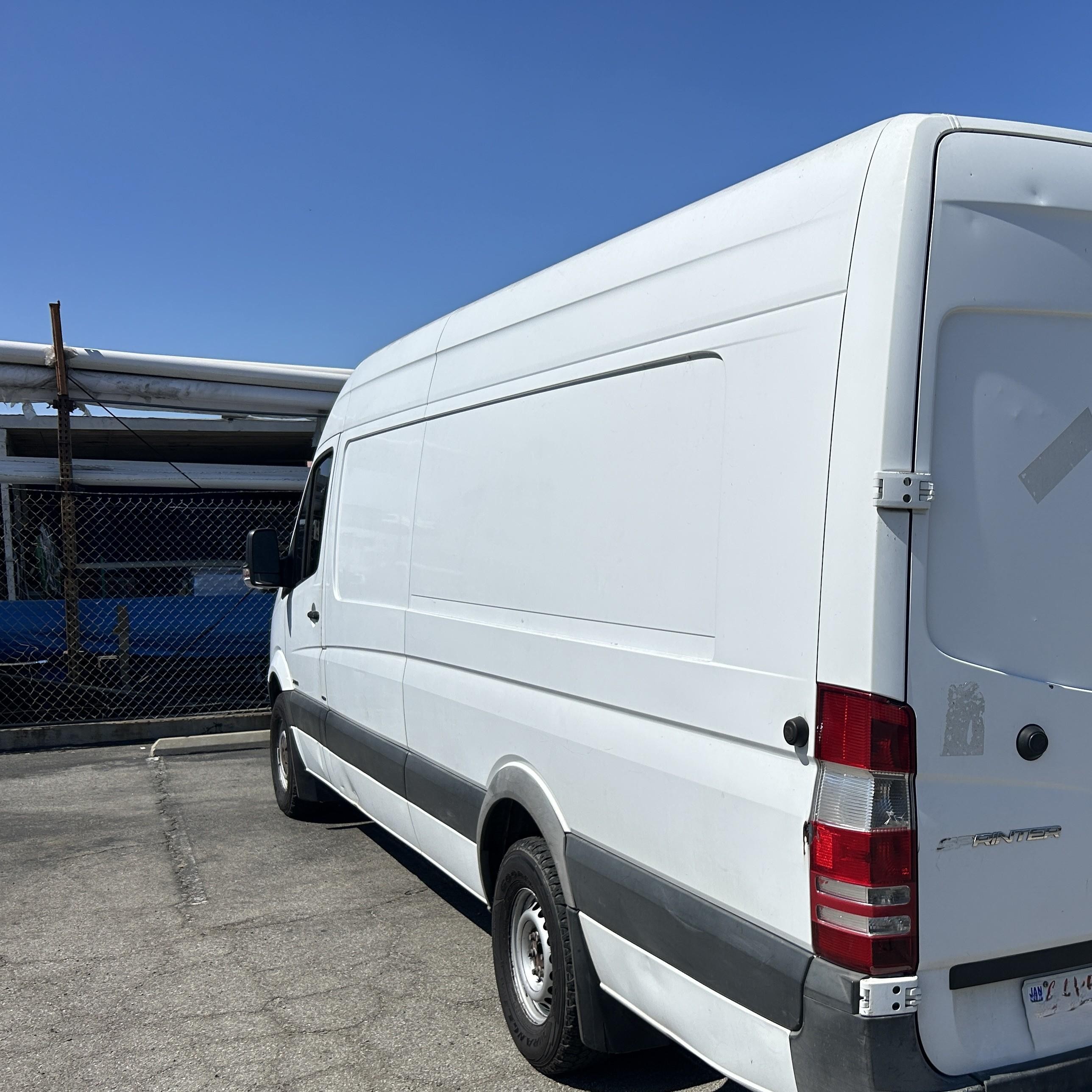 2015 Mercedes-benz Sprinter 2500 High Roof White vin: WD3PE8CC9F5990303