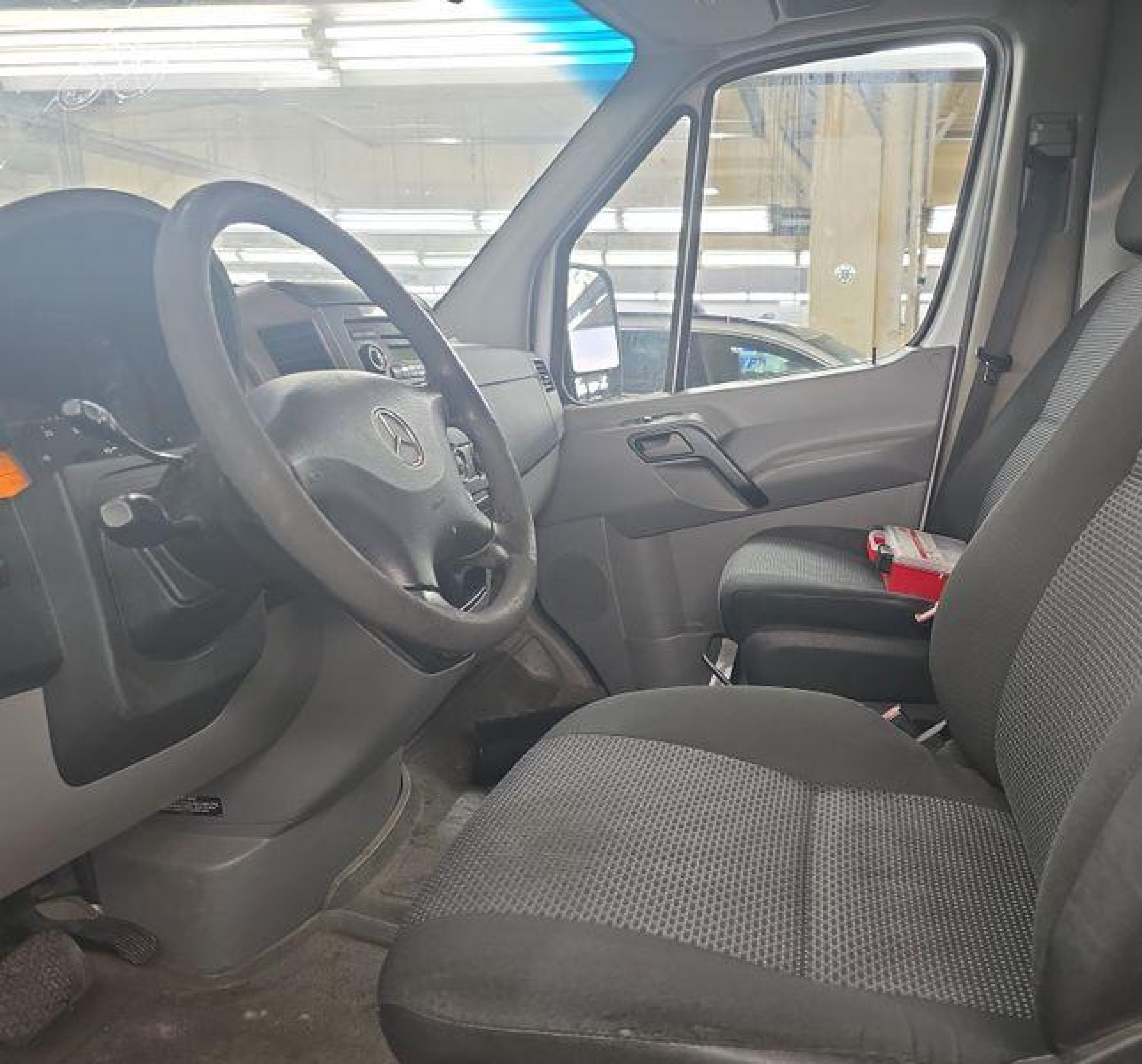 2010 Mercedes-benz Sprinter Van 2500 High Roof White vin: WD3PE8CCXA5481586