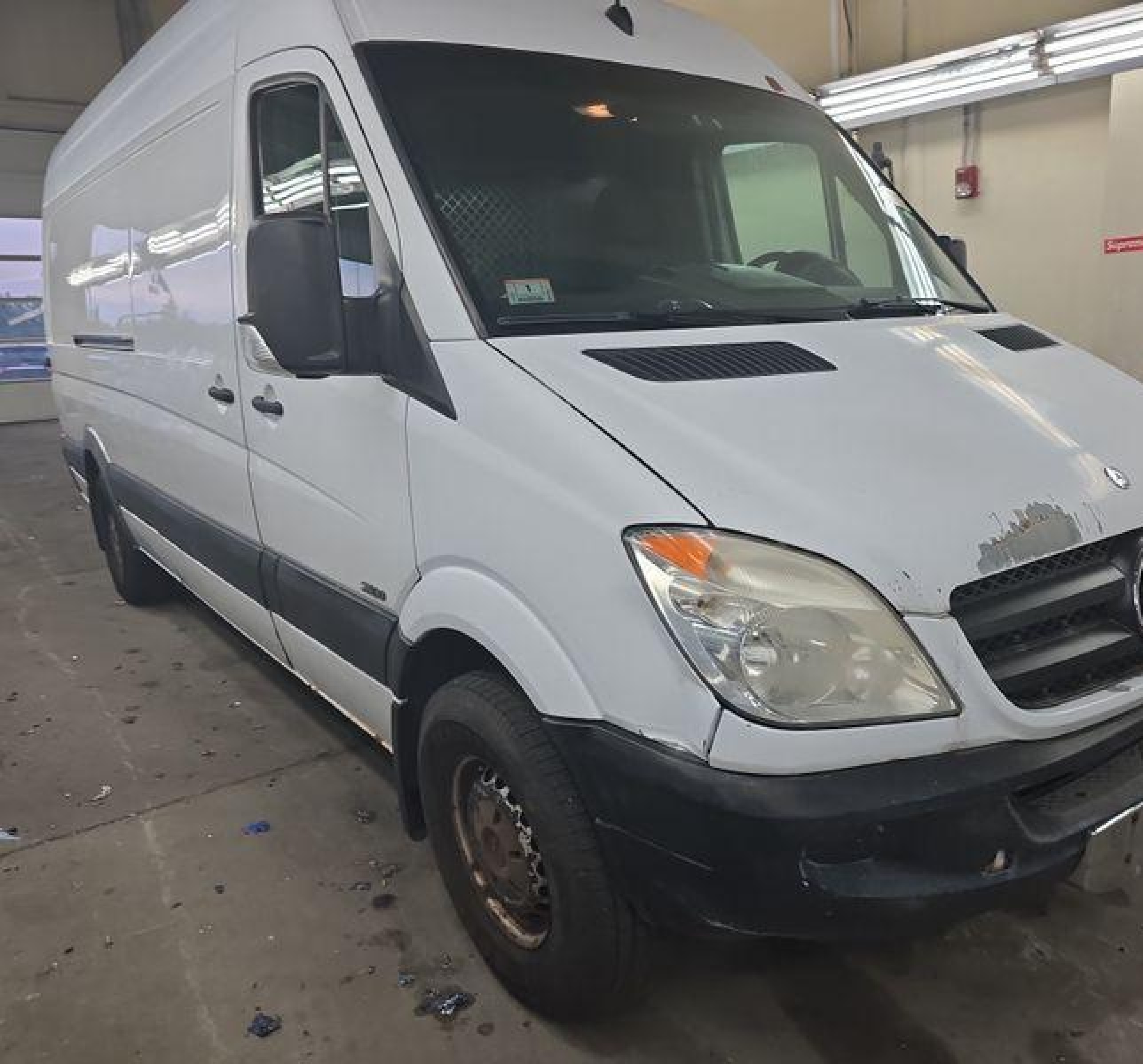 2010 Mercedes-benz Sprinter Van 2500 High Roof White vin: WD3PE8CCXA5481586