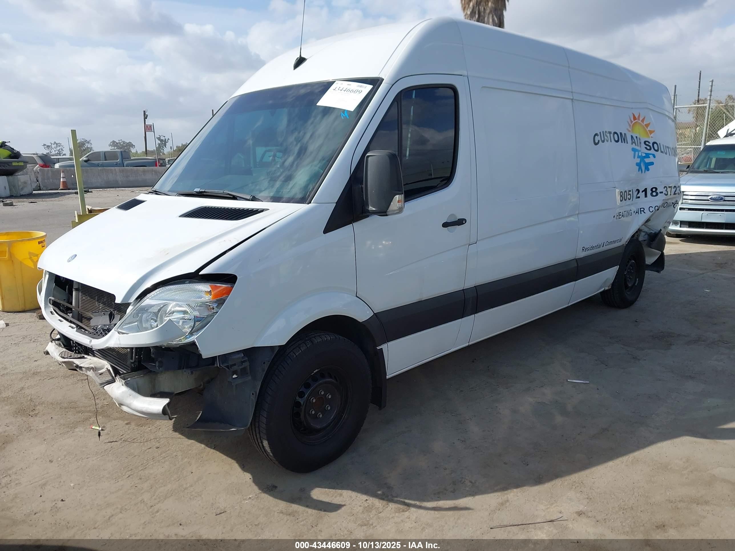 2010 Mercedes-benz Sprinter Van 2500 High Roof White vin: WD3PE8CCXA5483385