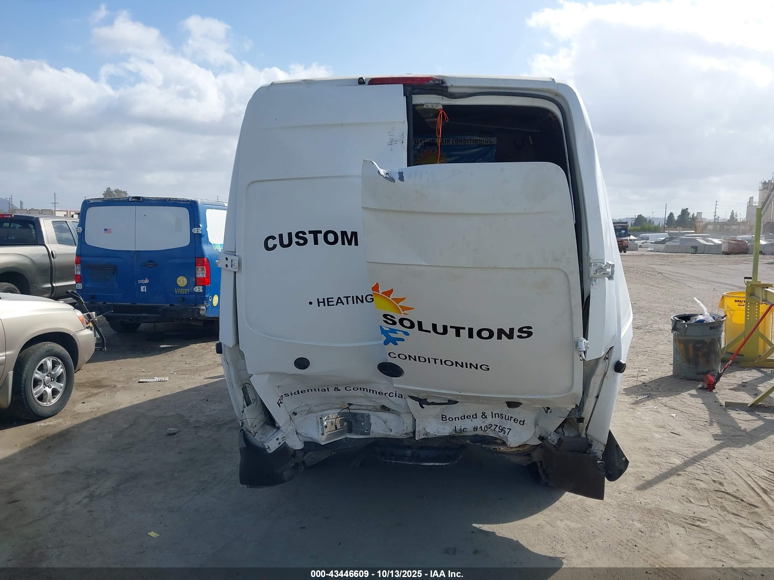 2010 Mercedes-benz Sprinter Van 2500 High Roof White vin: WD3PE8CCXA5483385