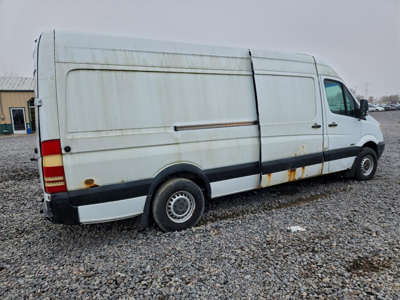 2011 Mercedes-benz Sprinter 2500 White vin: WD3PE8CCXB5525927