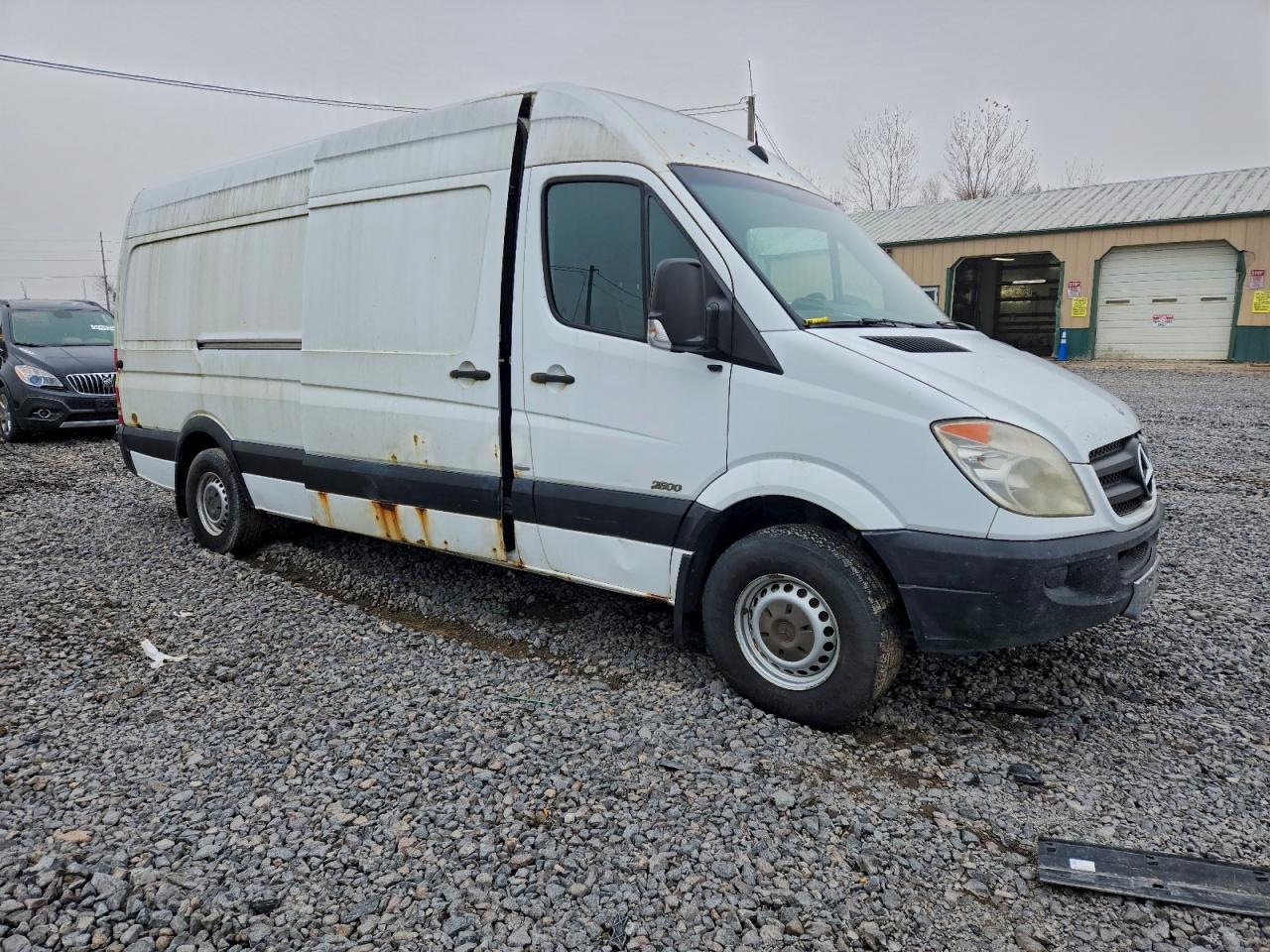 2011 Mercedes-benz Sprinter 2500 White vin: WD3PE8CCXB5525927