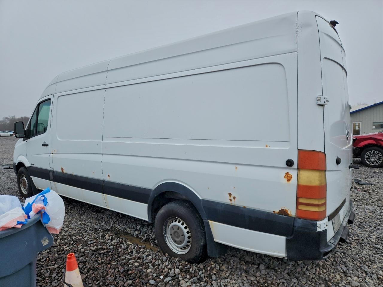 2011 Mercedes-benz Sprinter 2500 White vin: WD3PE8CCXB5525927
