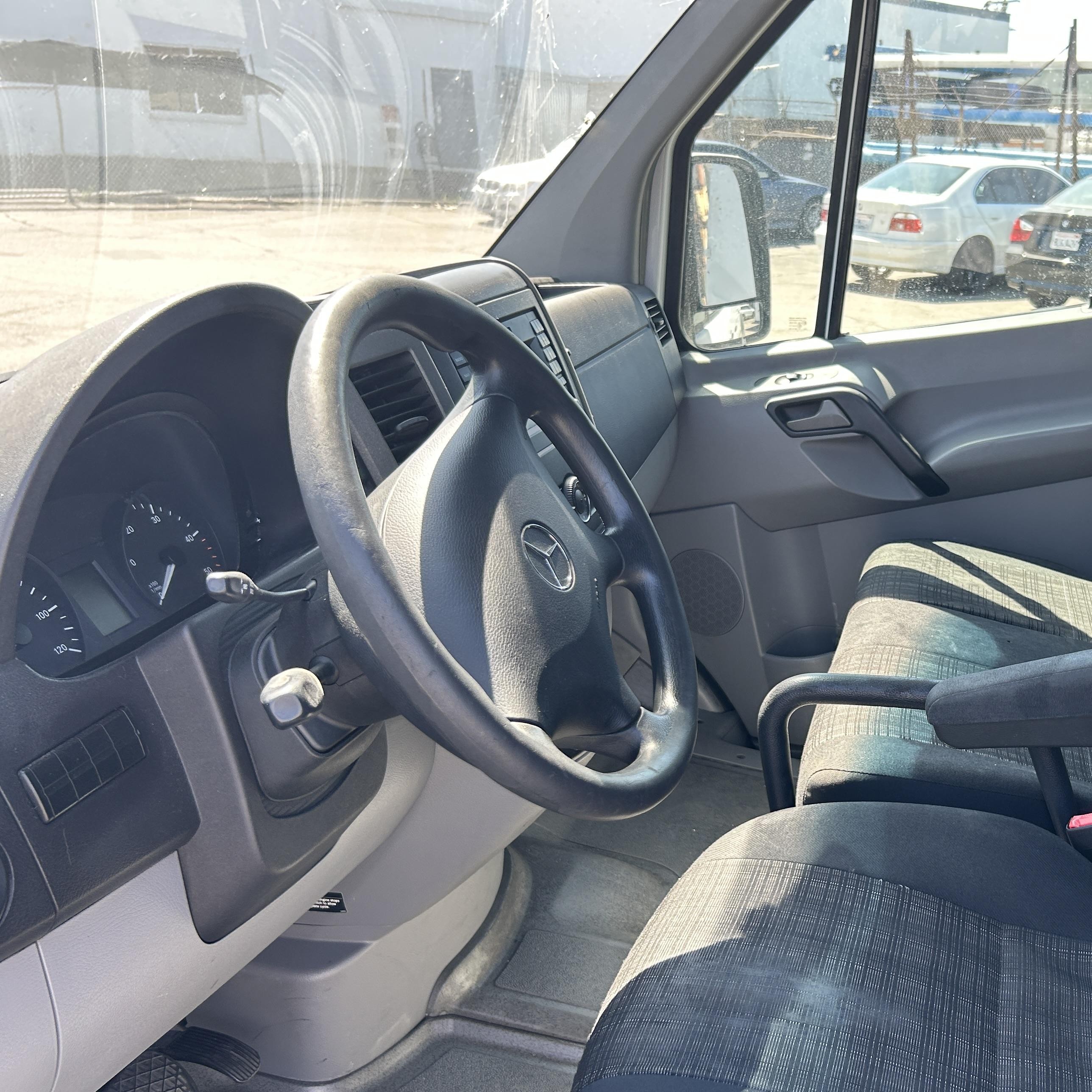 2015 Mercedes-benz Sprinter 2500 High Roof White vin: WD3PE8CCXFP129443