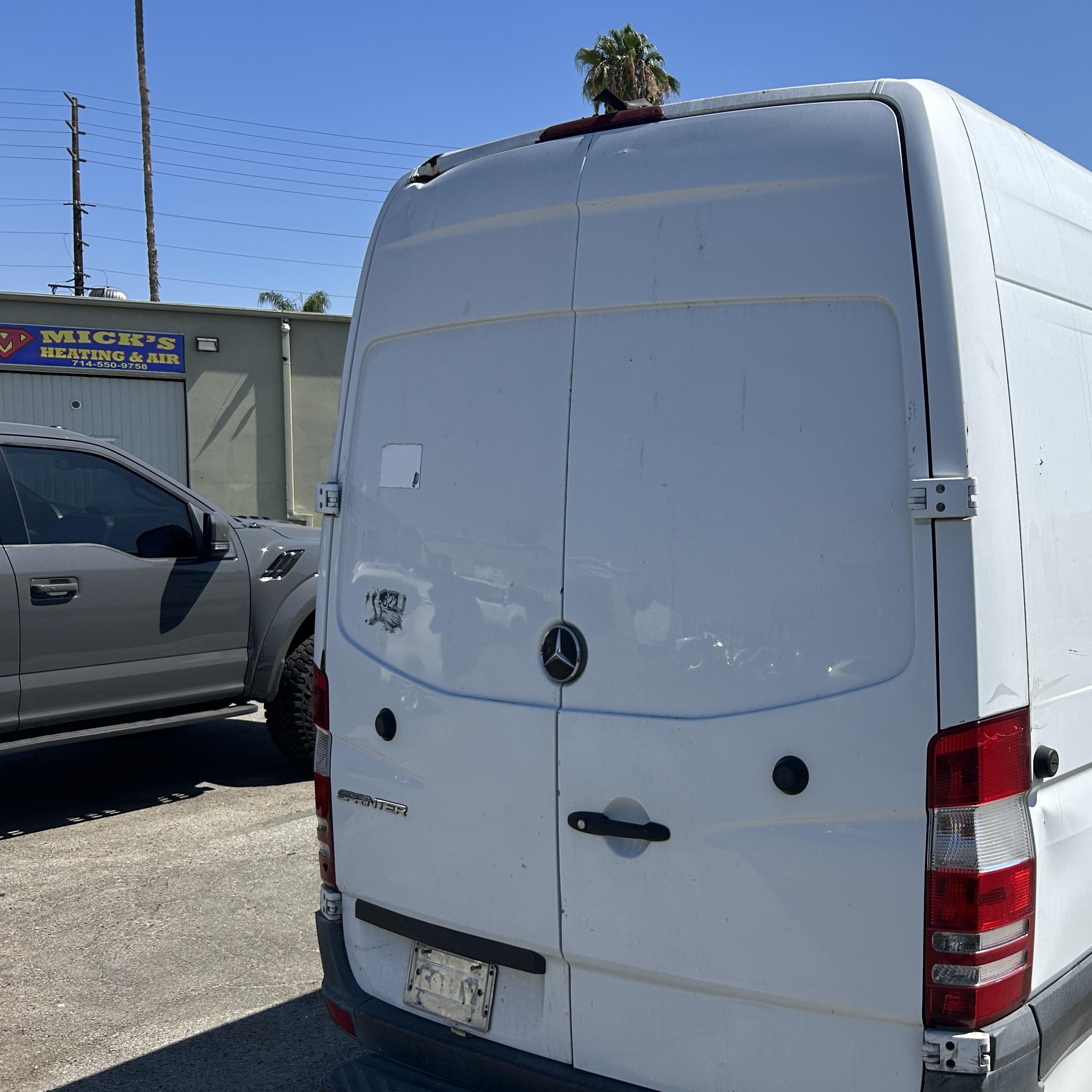 2015 Mercedes-benz Sprinter 2500 High Roof White vin: WD3PE8CCXFP129443
