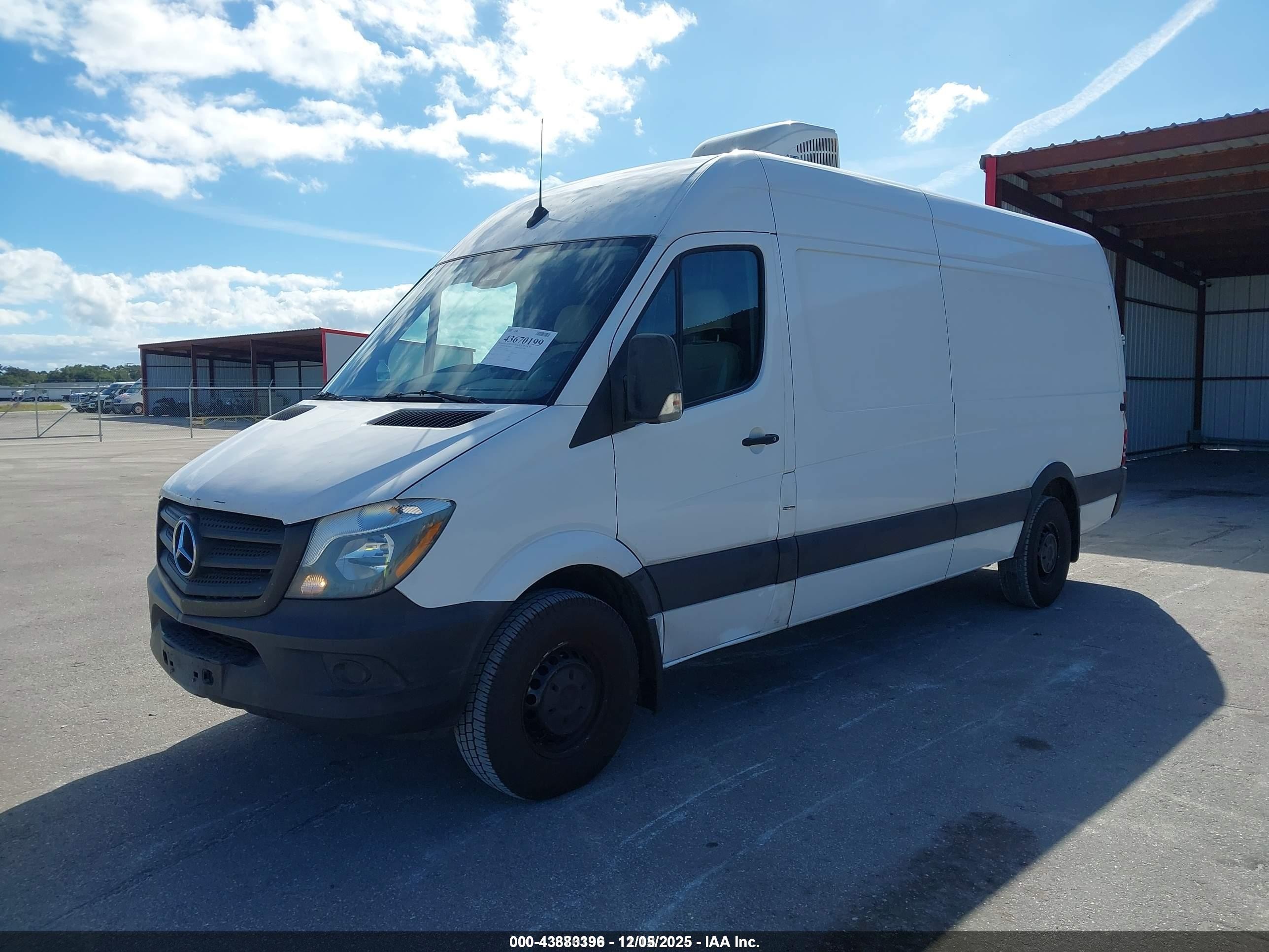 2018 Mercedes-benz Sprinter 2500 High Roof V6 White vin: WD3PE8CD1JP597224