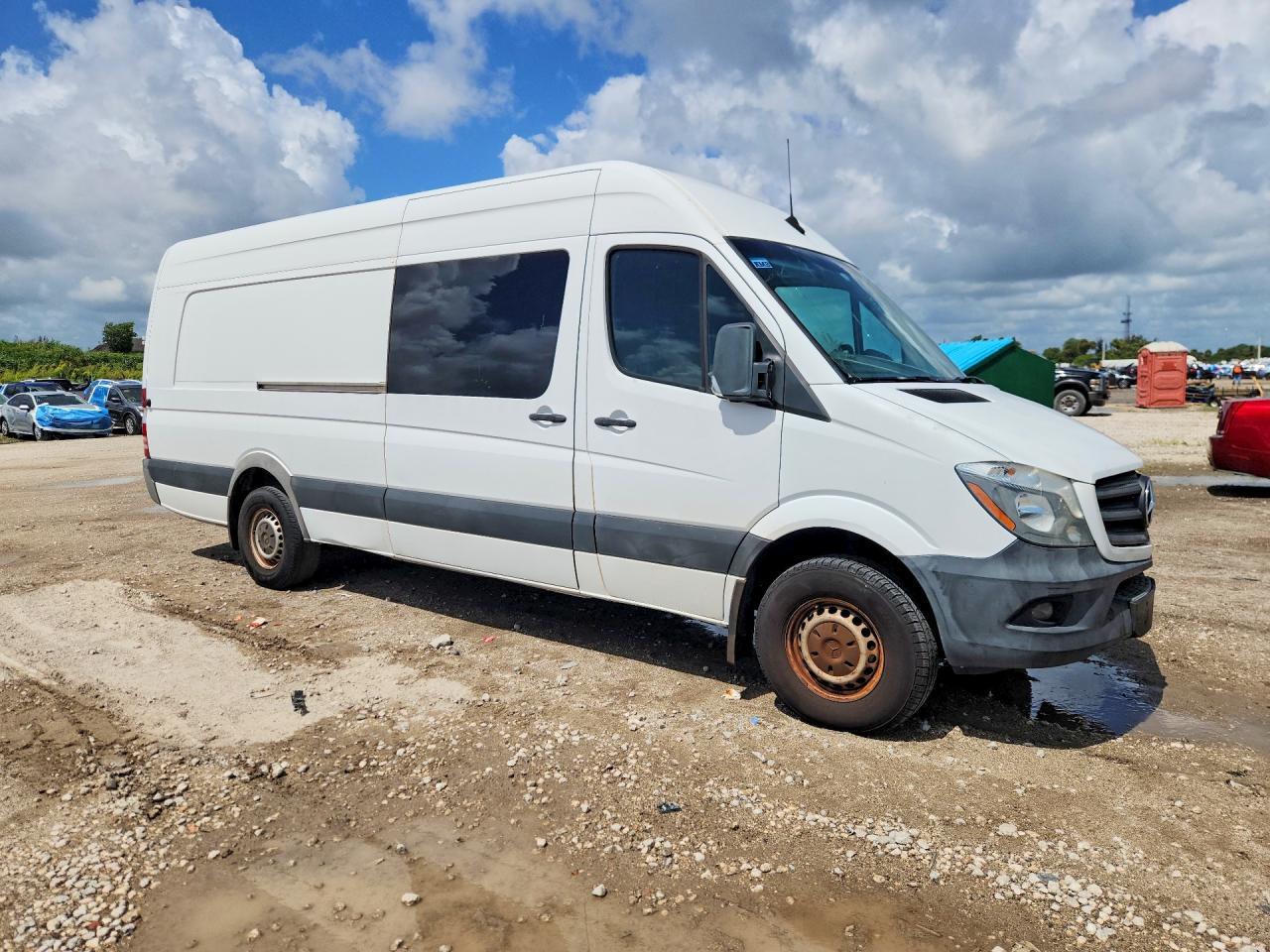 2017 Mercedes-benz Sprinter 2500 Белый vin: WD3PE8CD7HP559099