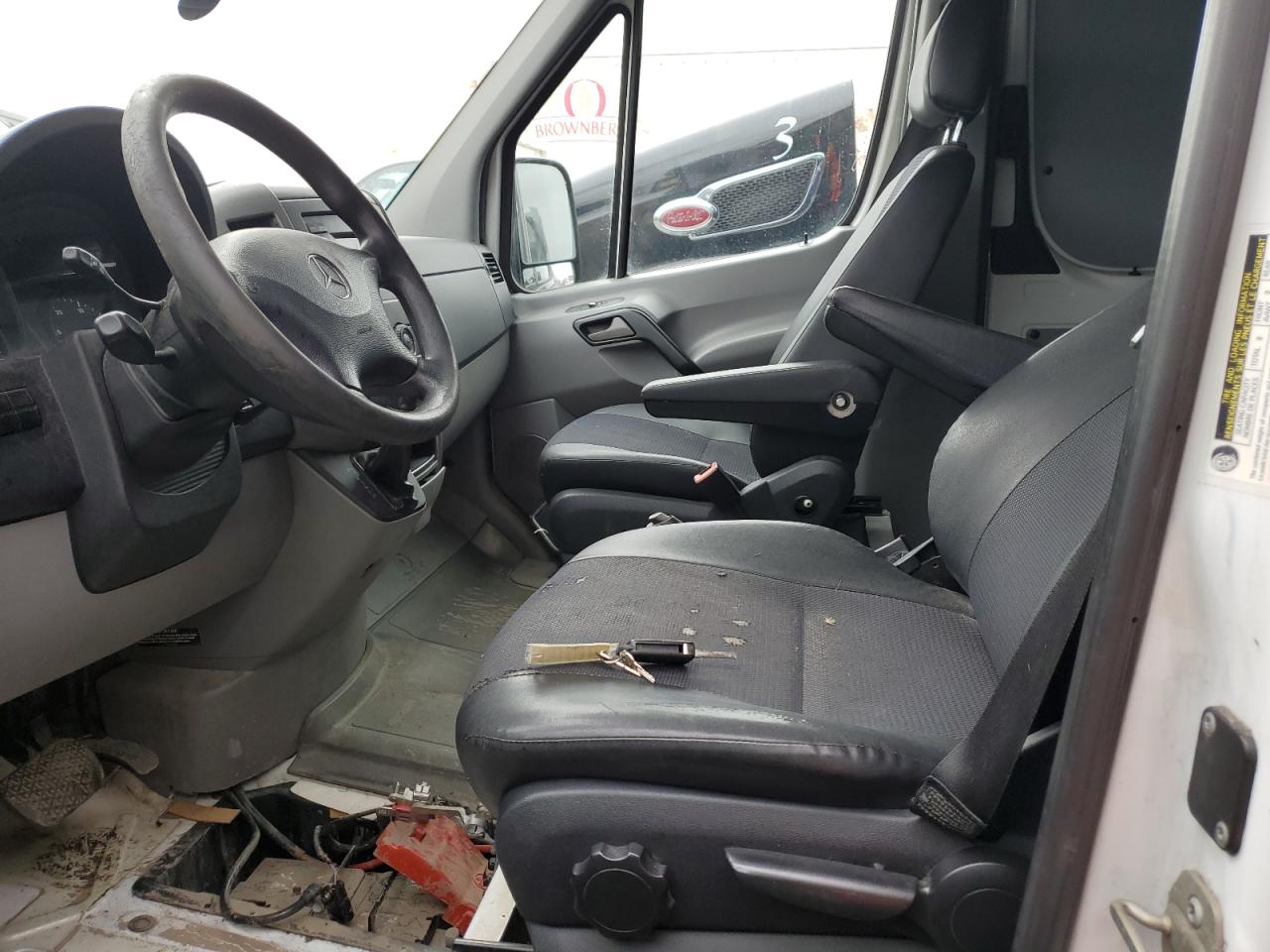 2015 Mercedes-benz Sprinter 2500 Blue vin: WD3PE8DC3F5954640