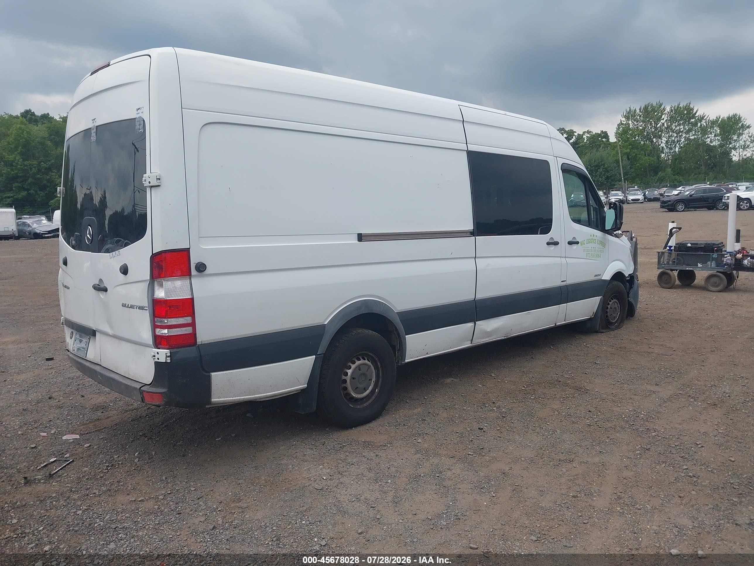 2014 Mercedes-benz Sprinter 2500 High Roof White vin: WD3PE8DC4E5910550