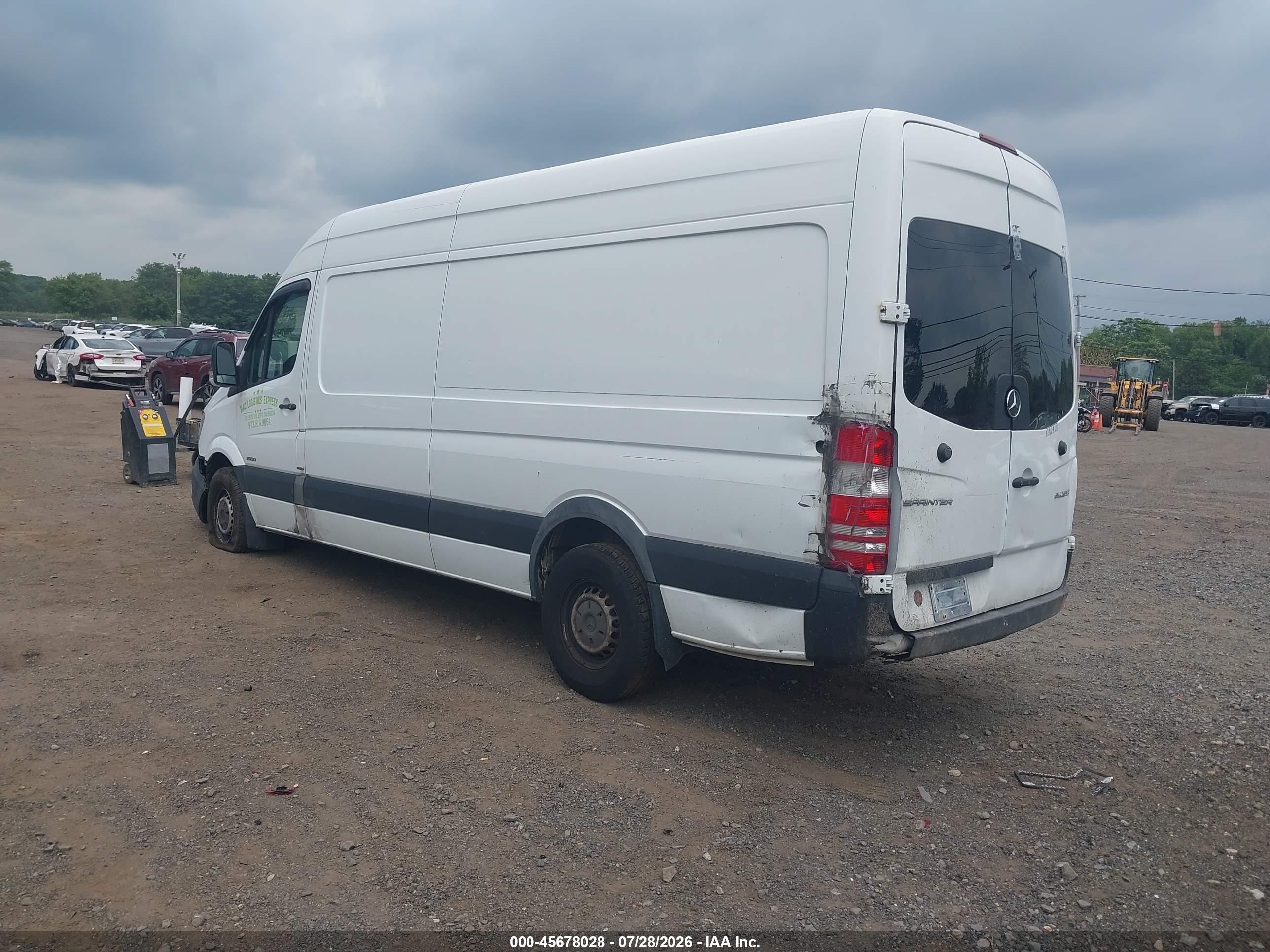 2014 Mercedes-benz Sprinter 2500 High Roof White vin: WD3PE8DC4E5910550