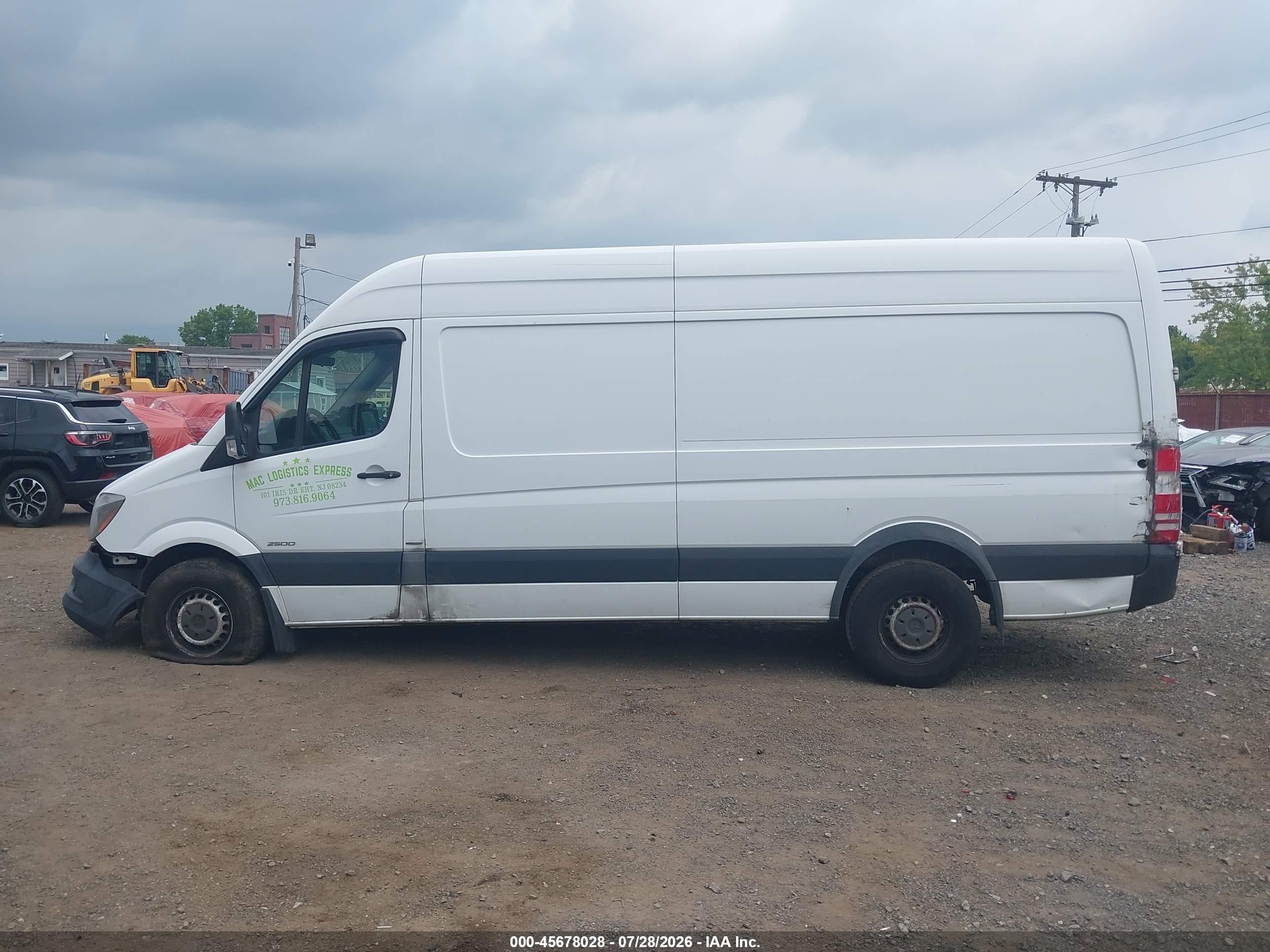 2014 Mercedes-benz Sprinter 2500 High Roof White vin: WD3PE8DC4E5910550