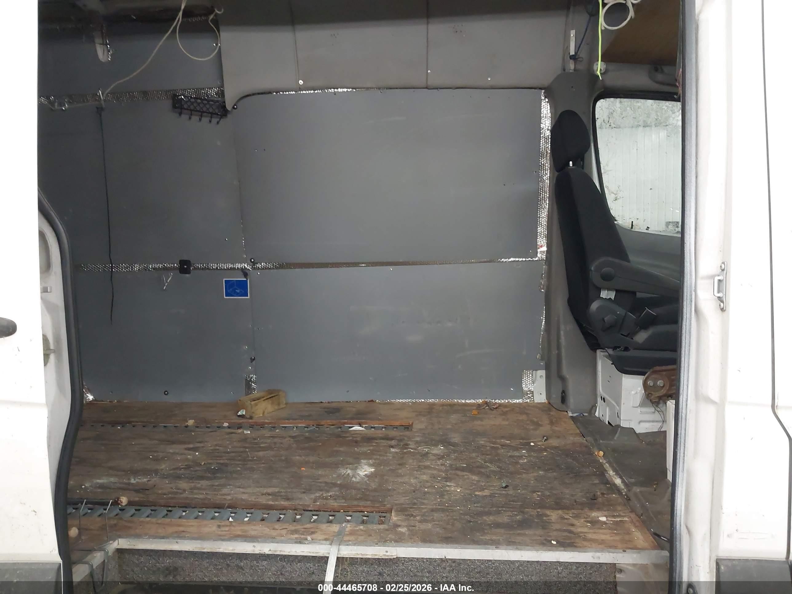 2015 Mercedes-benz Sprinter 2500 High Roof Белый vin: WD3PE8DC6F5960481
