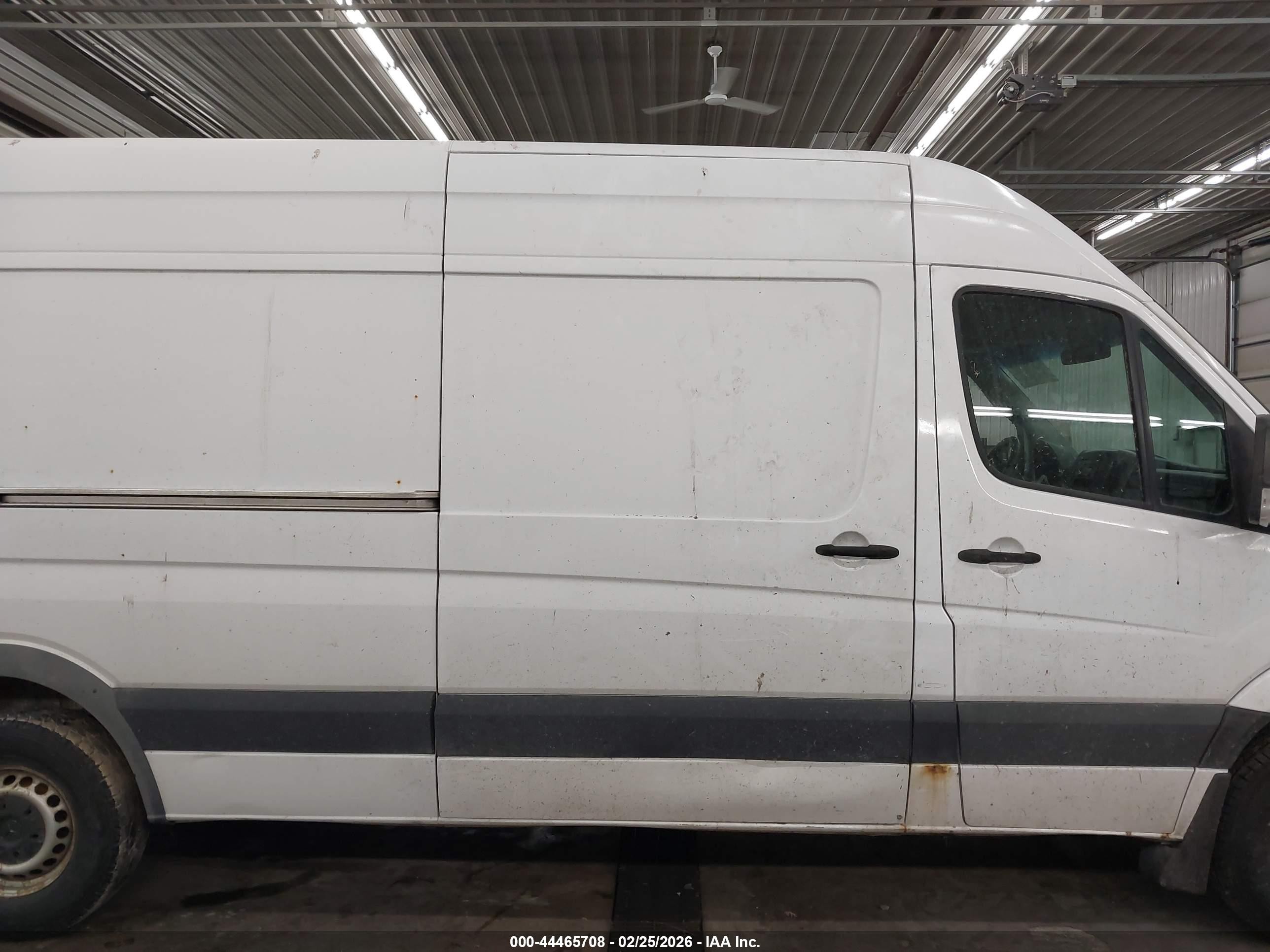 2015 Mercedes-benz Sprinter 2500 High Roof Белый vin: WD3PE8DC6F5960481