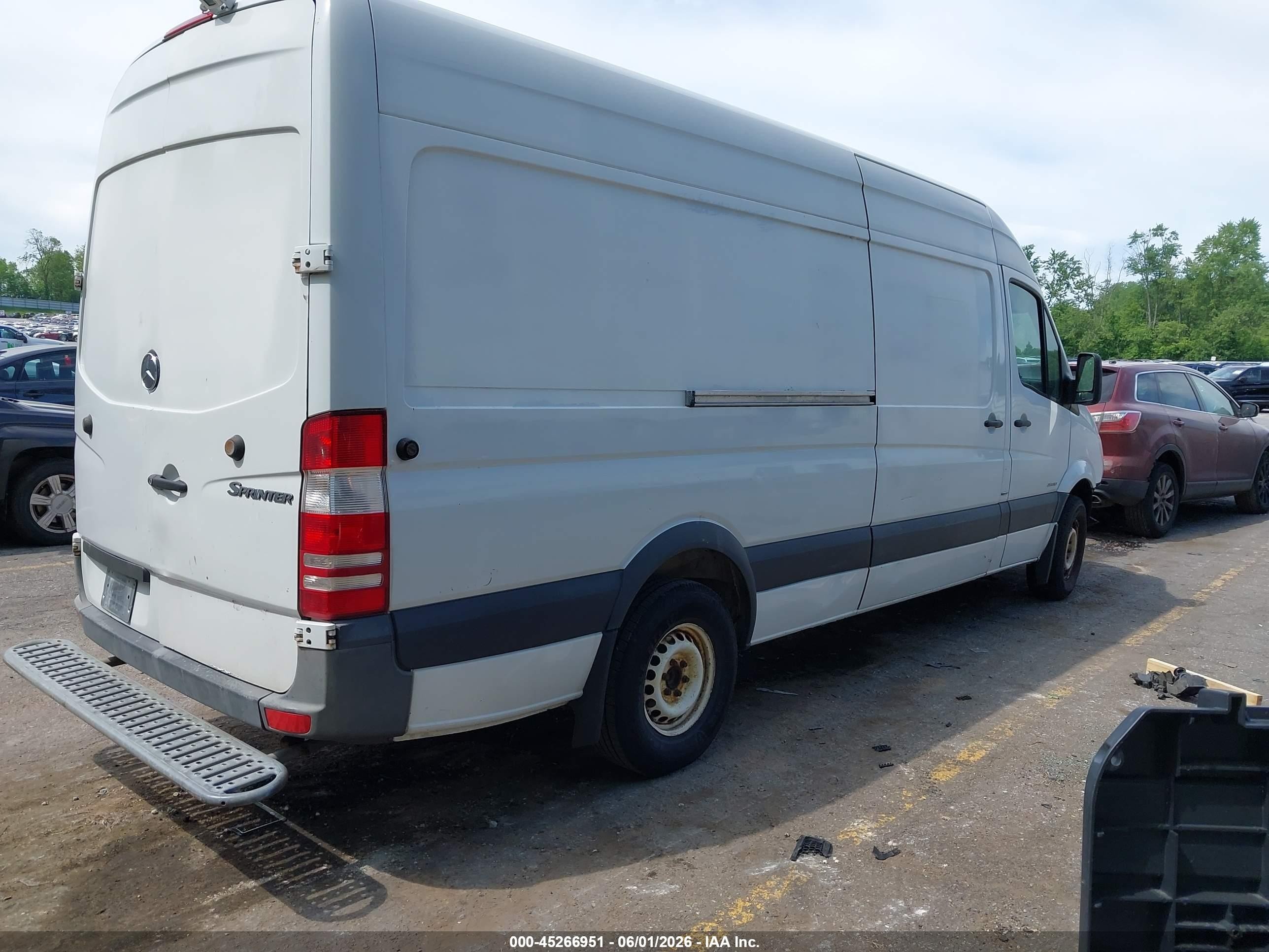 2014 Mercedes-benz Sprinter 2500 High Roof White vin: WD3PE8DE0E5901152