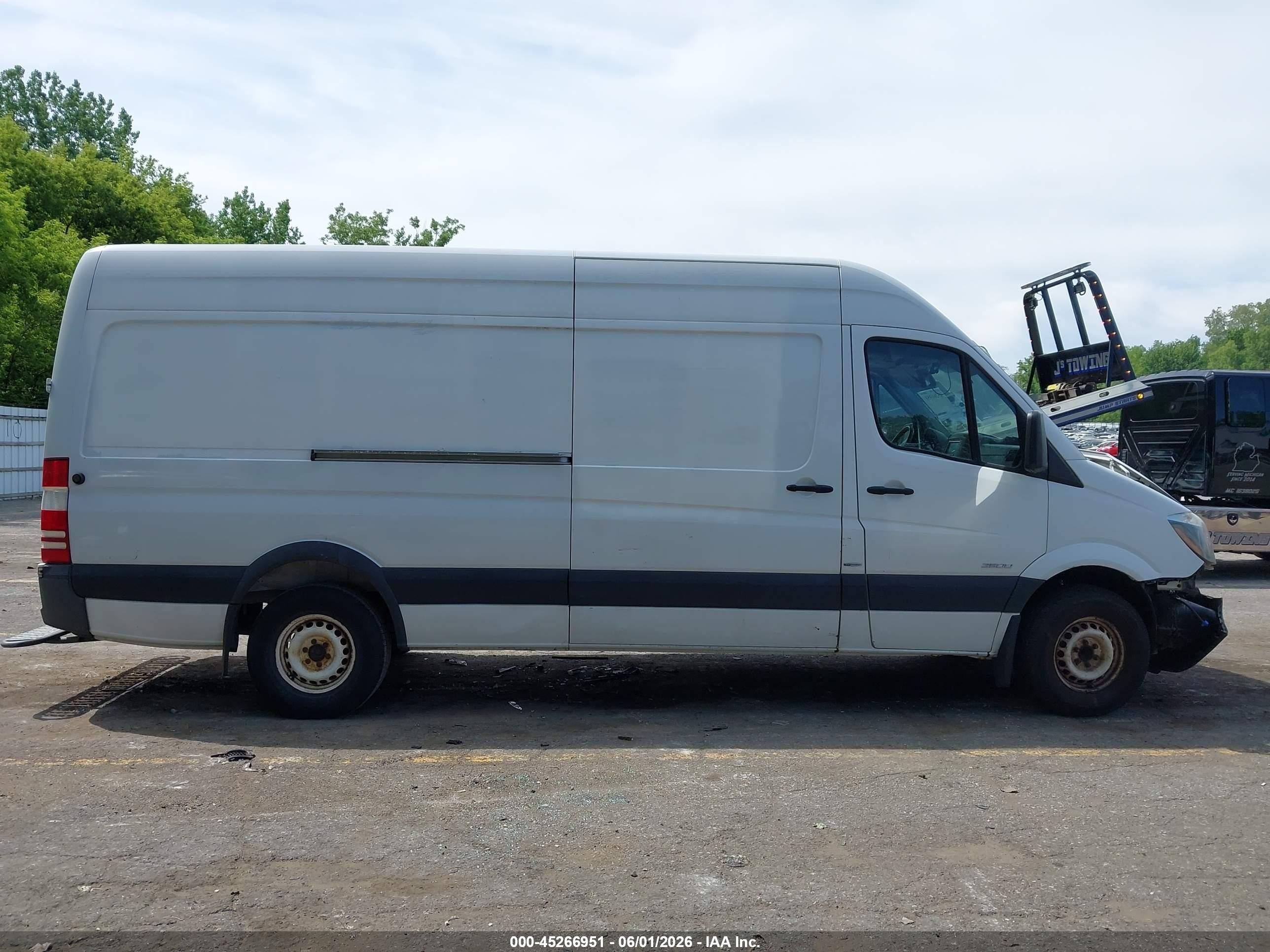 2014 Mercedes-benz Sprinter 2500 High Roof White vin: WD3PE8DE0E5901152