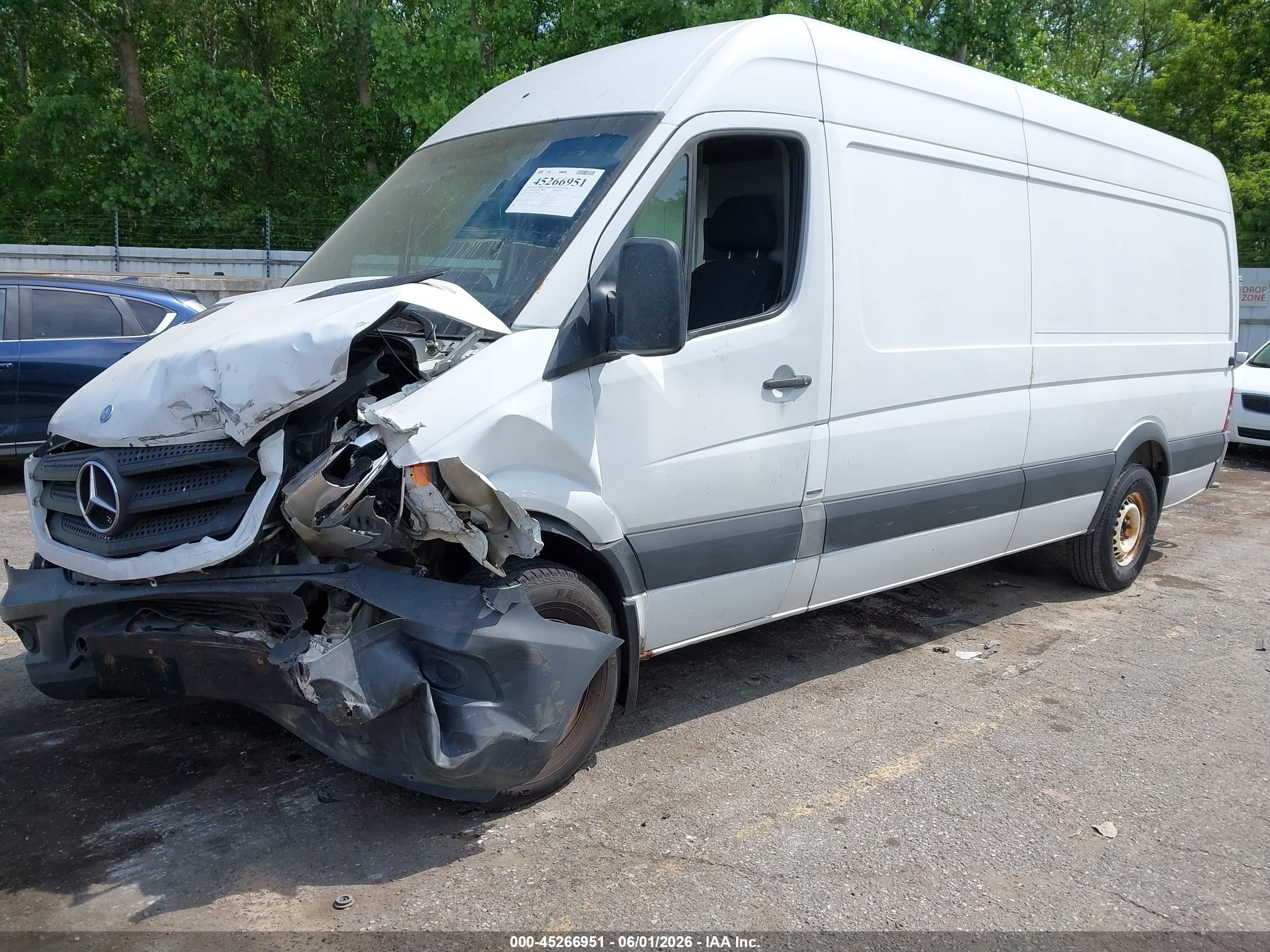 2014 Mercedes-benz Sprinter 2500 High Roof White vin: WD3PE8DE0E5901152