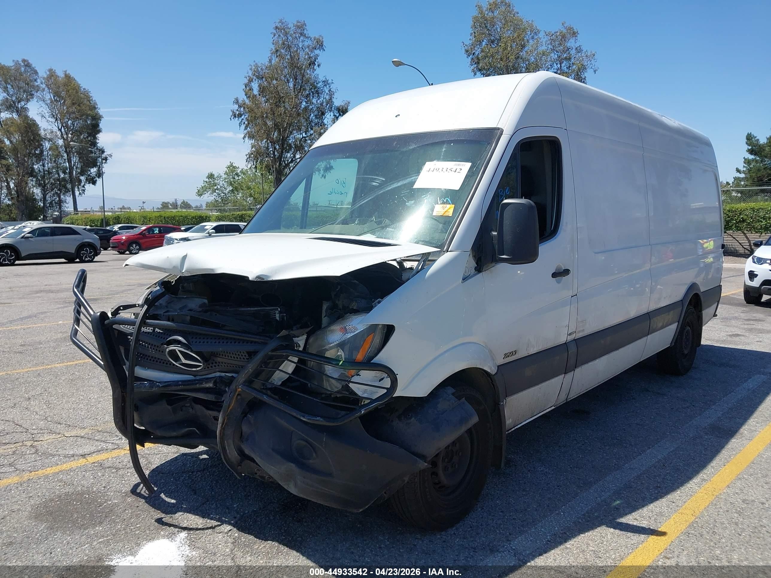 2014 Mercedes-benz Sprinter 2500 High Roof Белый vin: WD3PE8DE2E5902240