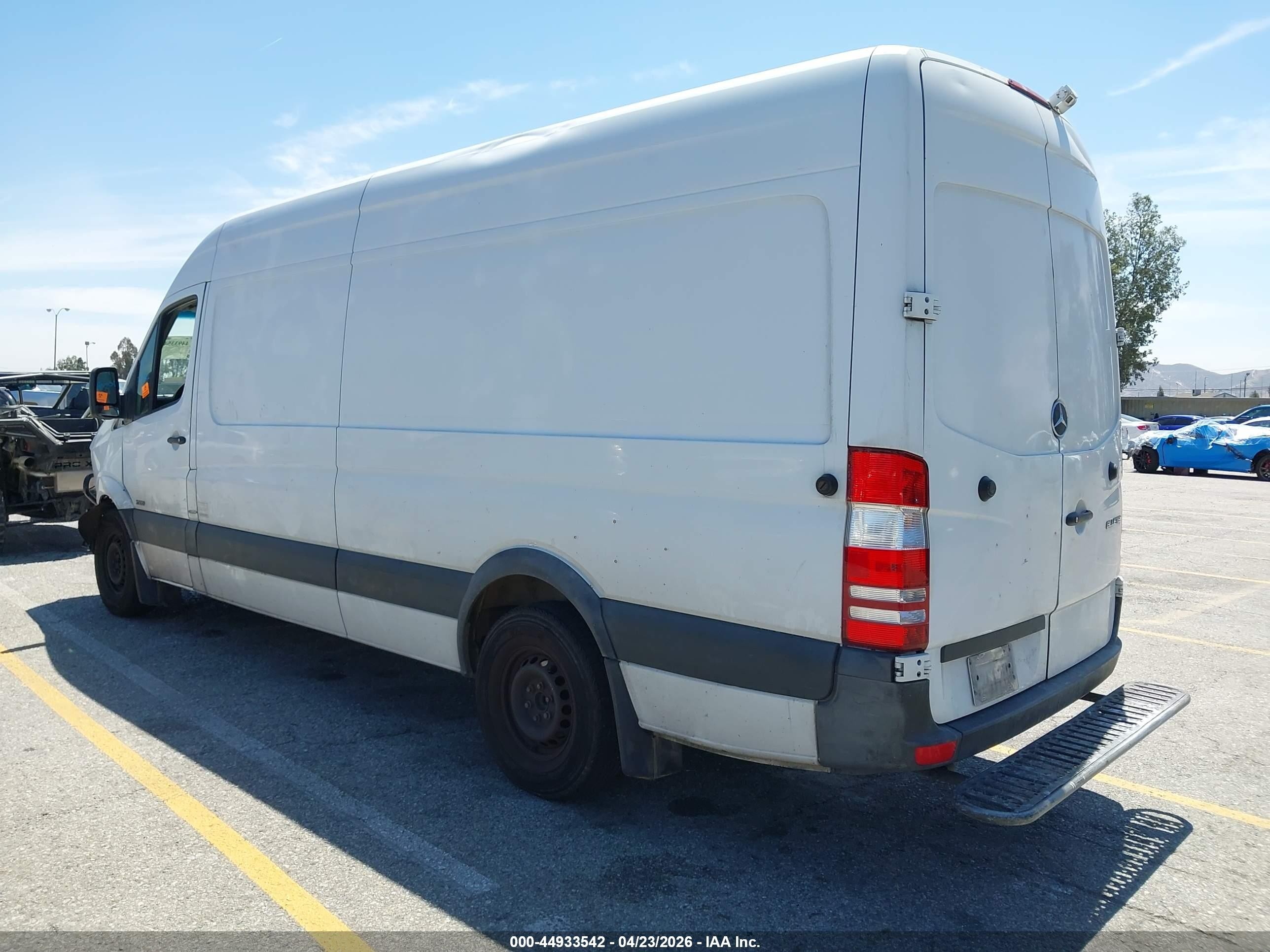 2014 Mercedes-benz Sprinter 2500 High Roof Белый vin: WD3PE8DE2E5902240